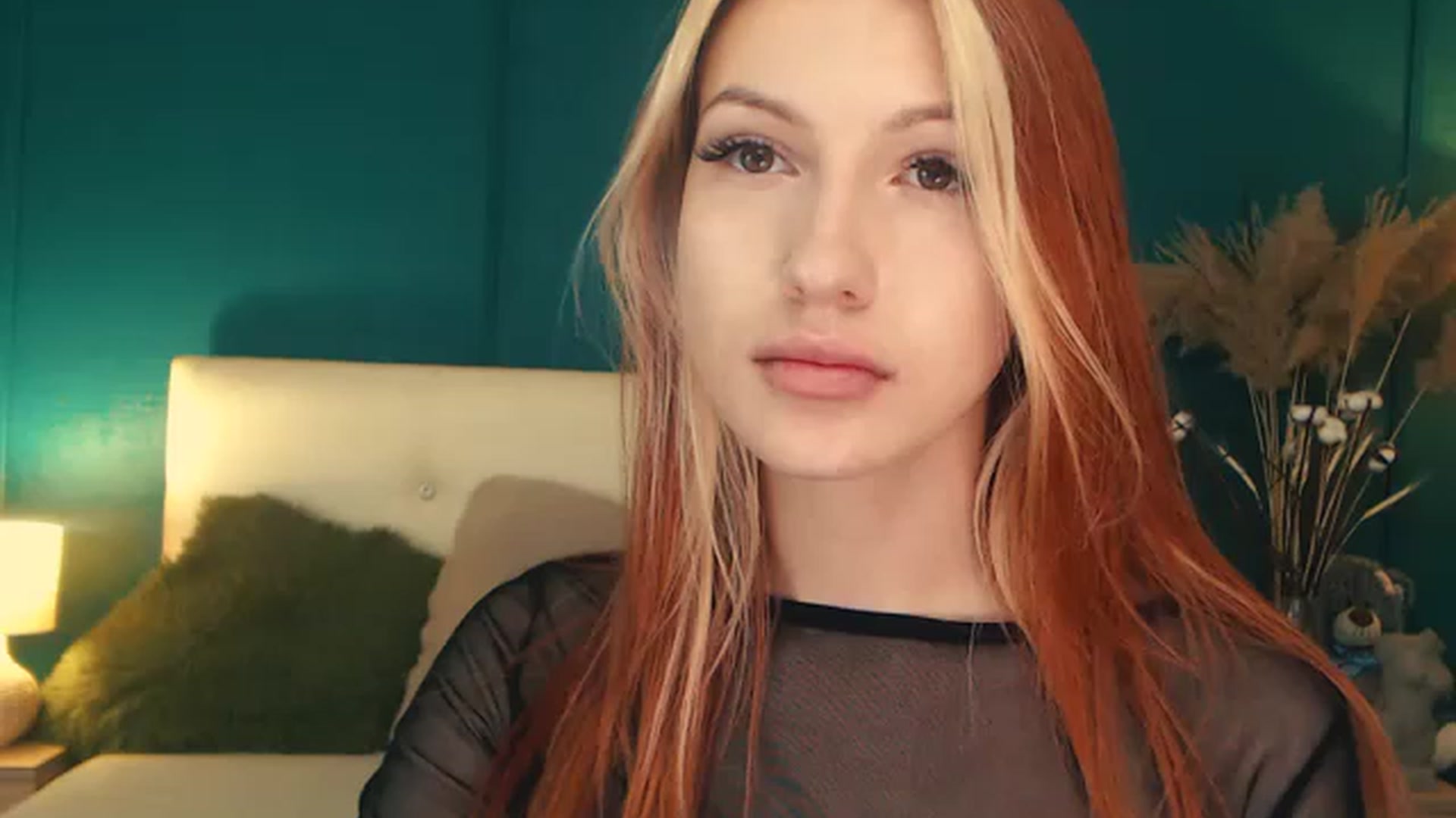 Gallery image thumbnail from LovelyGin's myfreecams stream on, 06/21/2023, 15:15 image 10 of 20