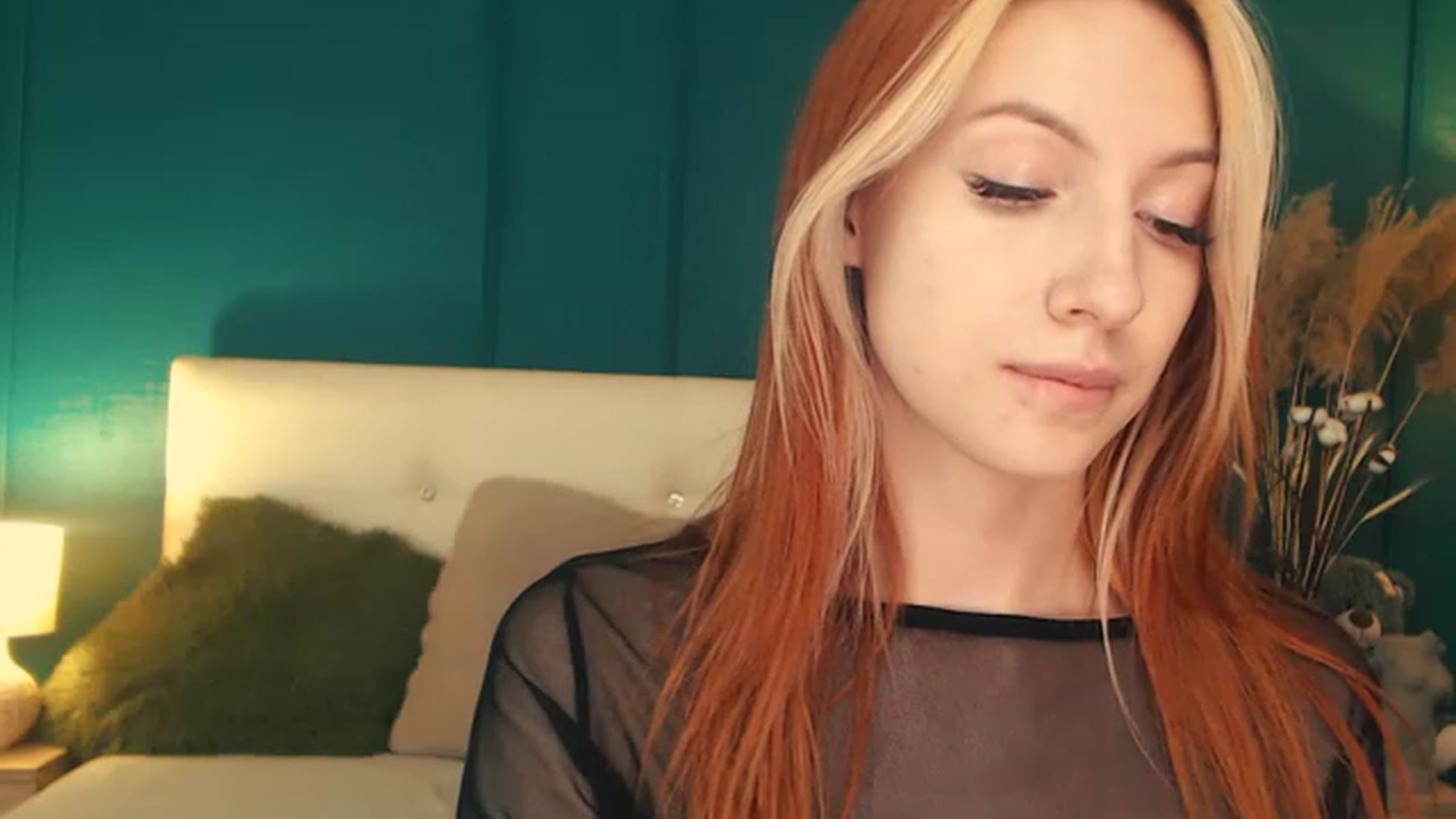 Gallery image thumbnail from LovelyGin's myfreecams stream on, 06/21/2023, 15:15 image 6 of 20