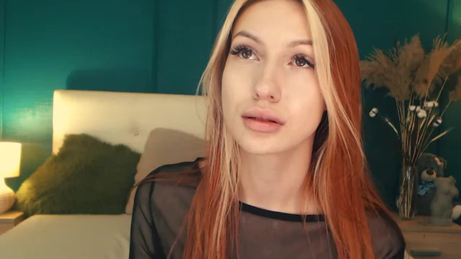 Gallery image thumbnail from LovelyGin's myfreecams stream on, 06/21/2023, 15:15 image 13 of 20