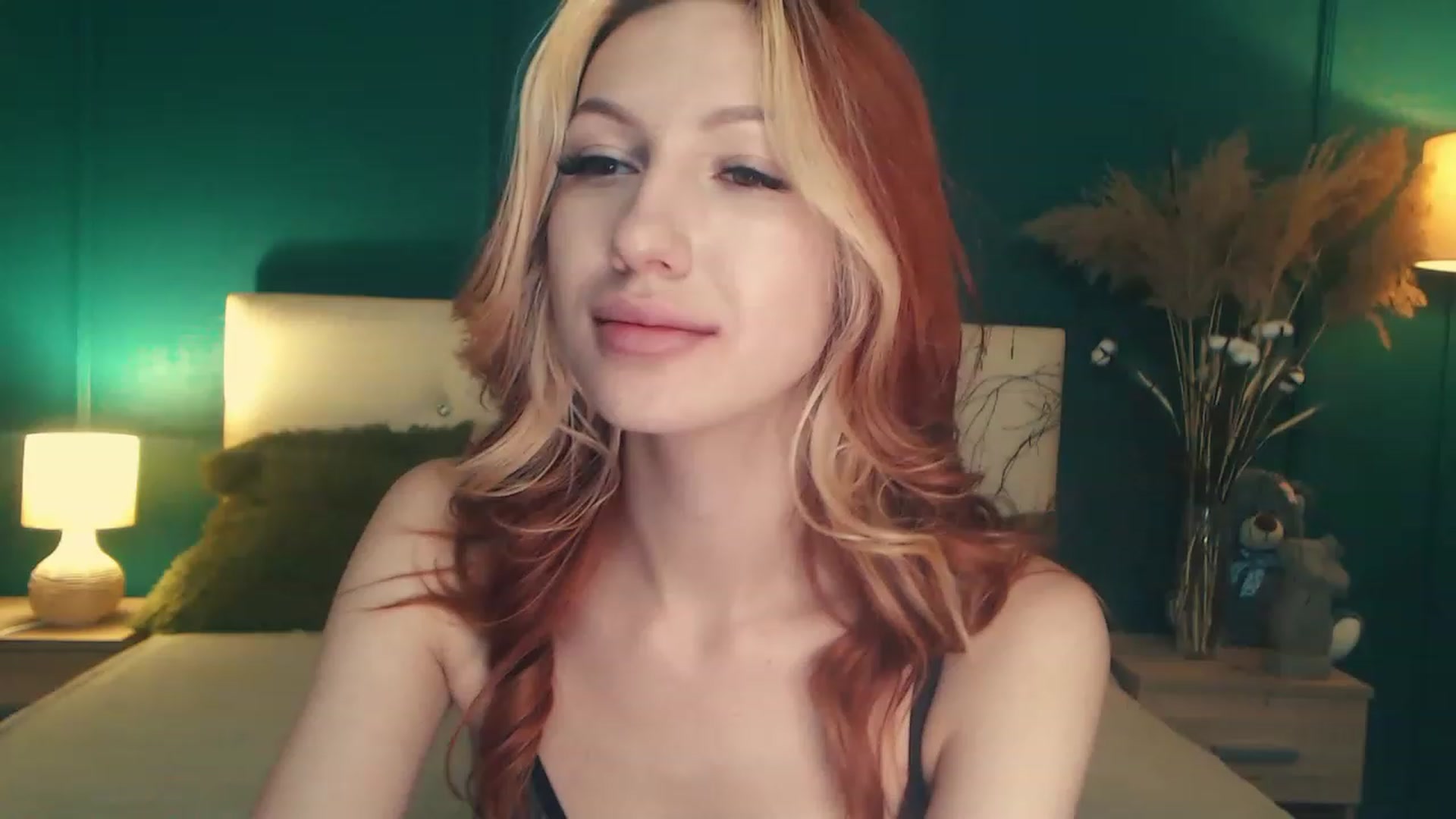 Gallery image thumbnail from LovelyGin's myfreecams stream on, 06/22/2023, 13:51 image 16 of 20