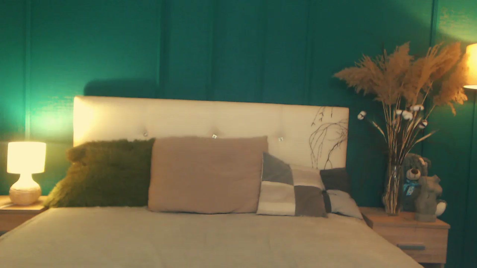 Gallery image thumbnail from LovelyGin's myfreecams stream on, 06/22/2023, 13:51 image 15 of 20