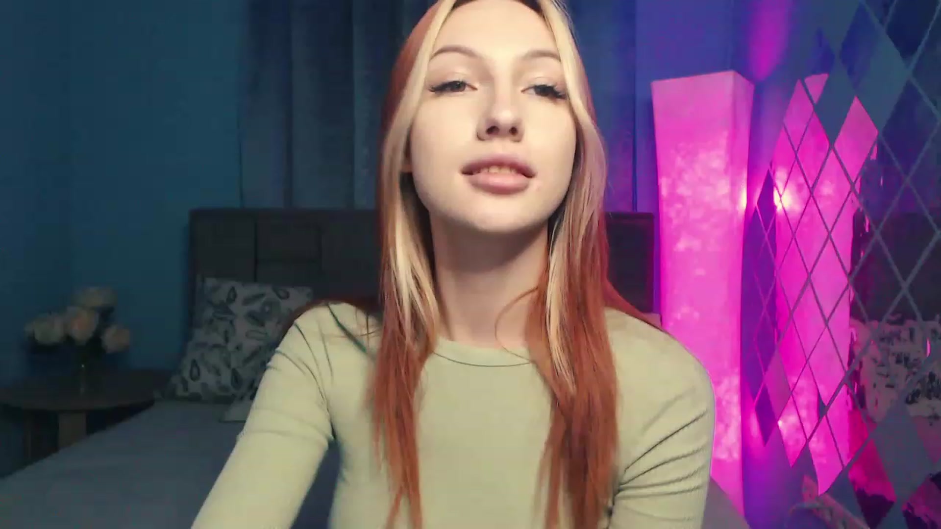 Gallery image thumbnail from LovelyGin's myfreecams stream on, 06/26/2023, 13:05 image 10 of 20