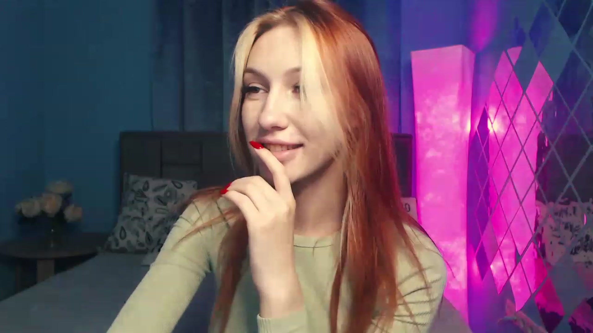 Gallery image thumbnail from LovelyGin's myfreecams stream on, 06/26/2023, 13:05 image 13 of 20