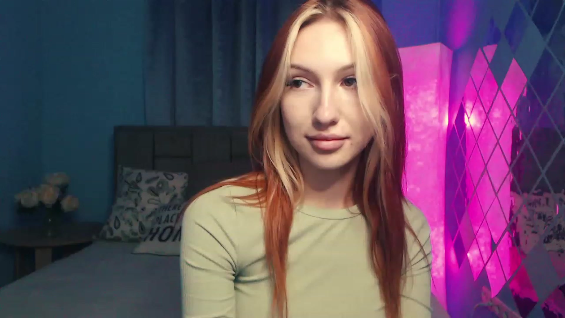 Gallery image thumbnail from LovelyGin's myfreecams stream on, 06/26/2023, 13:05 image 7 of 20