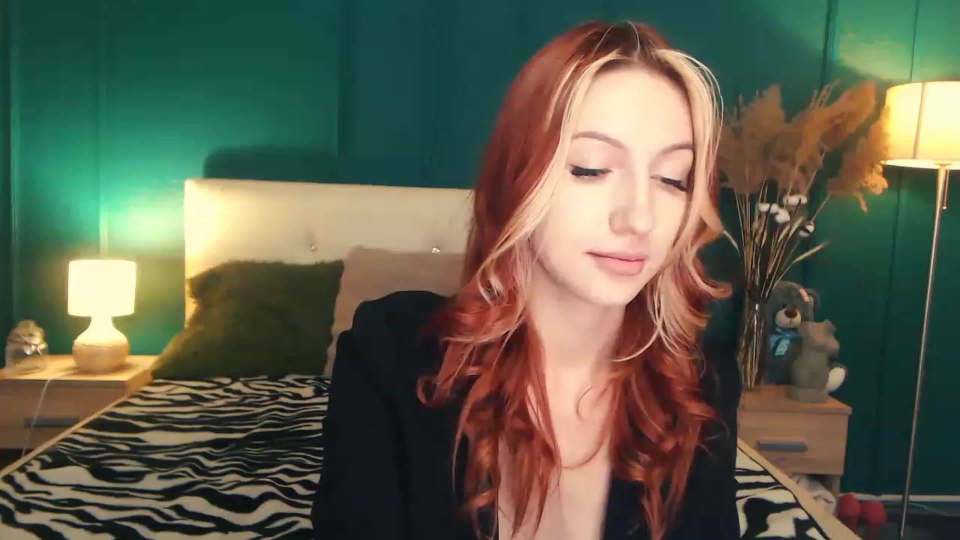 Gallery image thumbnail from LovelyGin's myfreecams stream on, 06/27/2023, 15:22 image 11 of 20