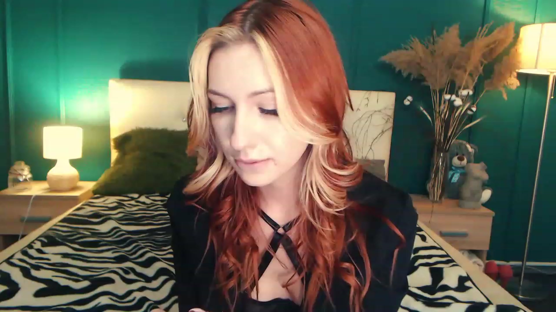 Gallery image thumbnail from LovelyGin's myfreecams stream on, 06/27/2023, 16:07 image 20 of 20
