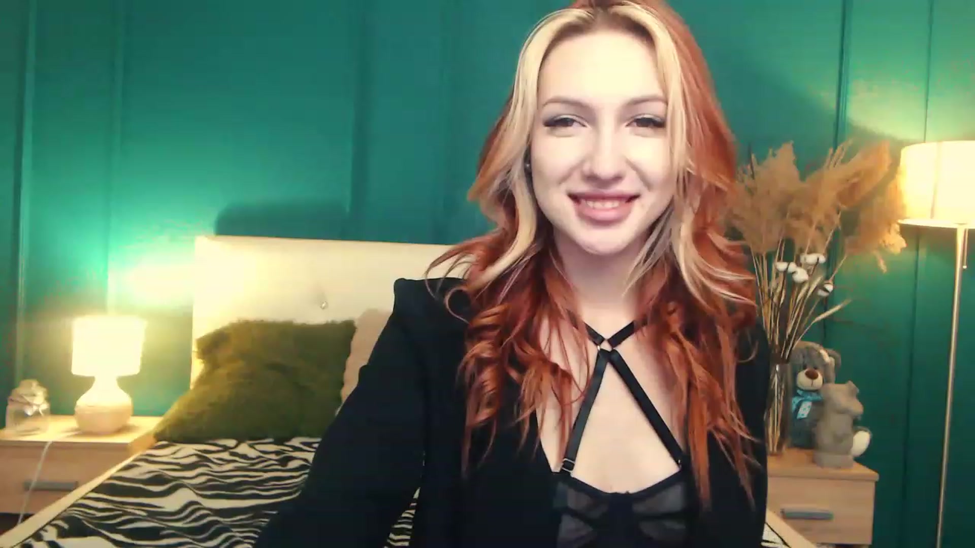 Gallery image thumbnail from LovelyGin's myfreecams stream on, 06/27/2023, 16:52 image 20 of 20