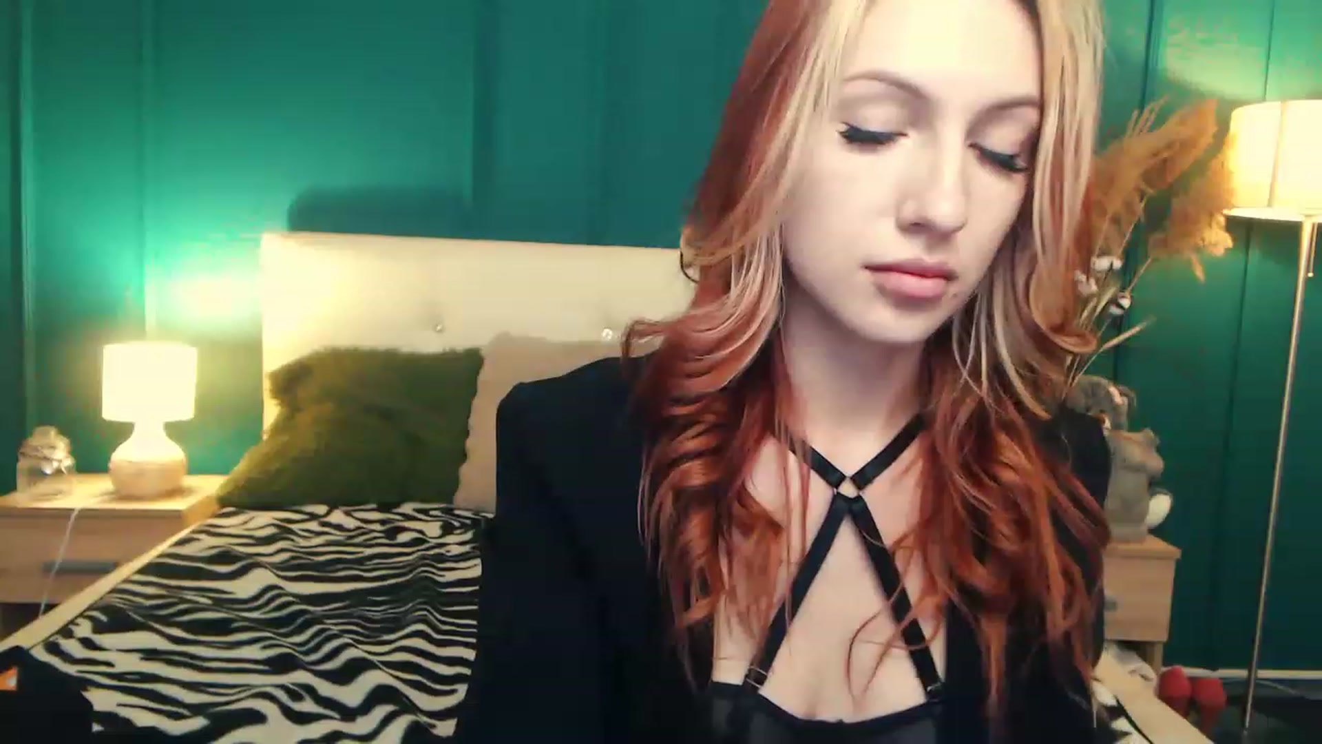 Gallery image thumbnail from LovelyGin's myfreecams stream on, 06/27/2023, 16:52 image 14 of 20