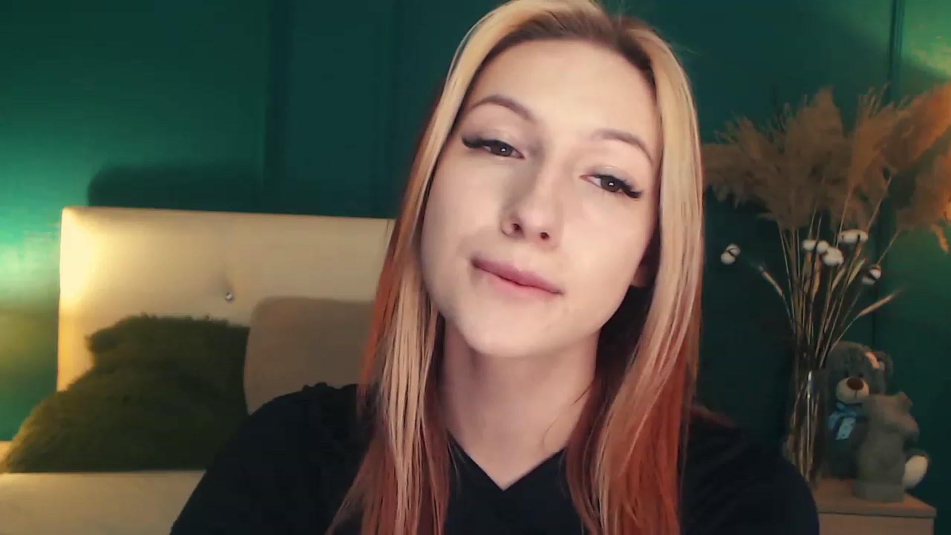 Gallery image thumbnail from LovelyGin's myfreecams stream on, 06/29/2023, 16:48 image 5 of 20