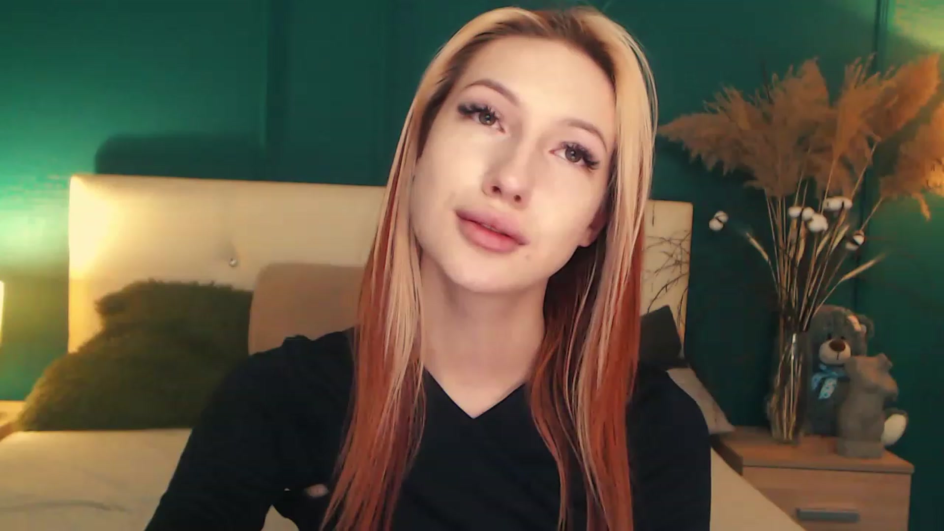 Gallery image thumbnail from LovelyGin's myfreecams stream on, 06/29/2023, 16:48 image 9 of 20
