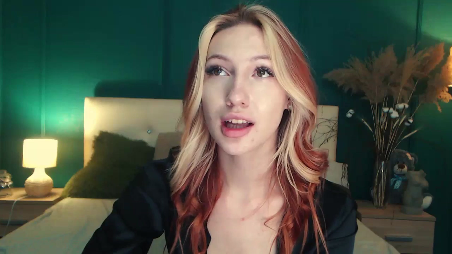 Gallery image thumbnail from LovelyGin's myfreecams stream on, 07/03/2023, 14:37 image 18 of 20