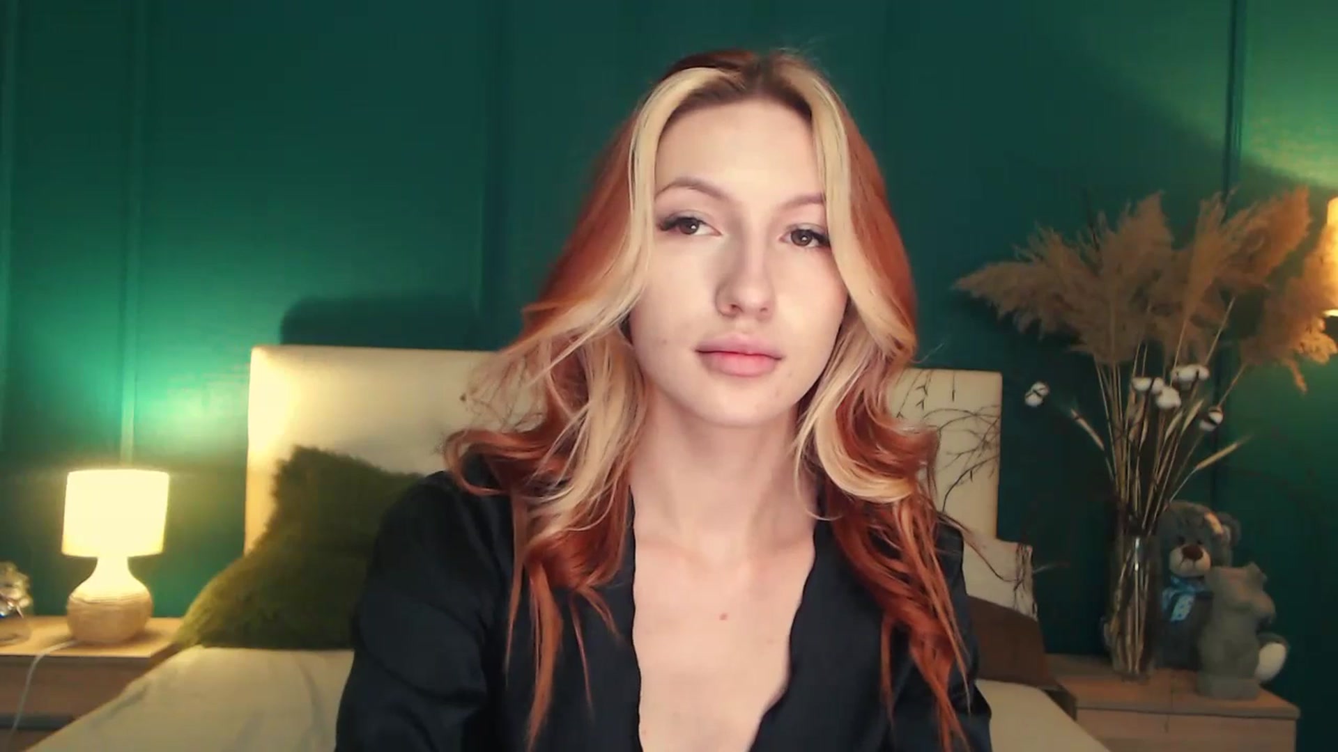 Gallery image thumbnail from LovelyGin's myfreecams stream on, 07/03/2023, 14:37 image 16 of 20