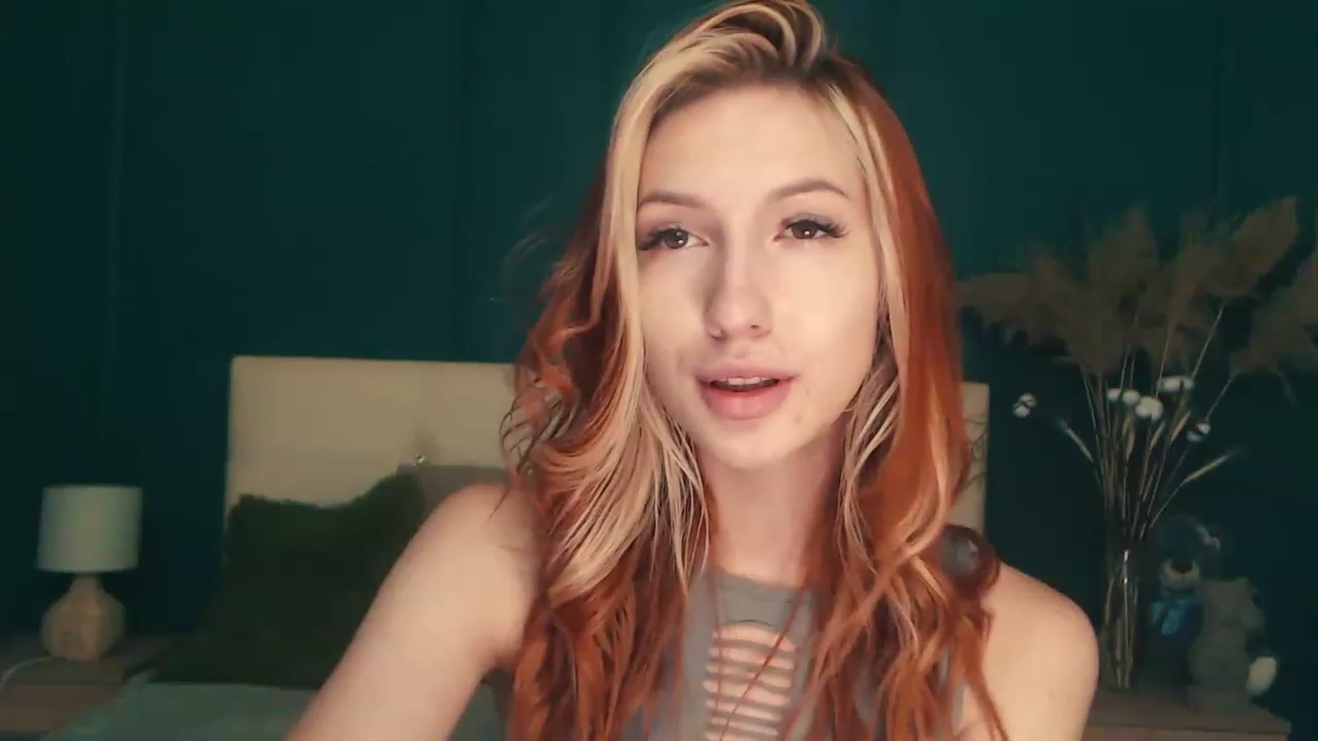 Gallery image thumbnail from LovelyGin's myfreecams stream on, 07/05/2023, 15:41 image 6 of 20