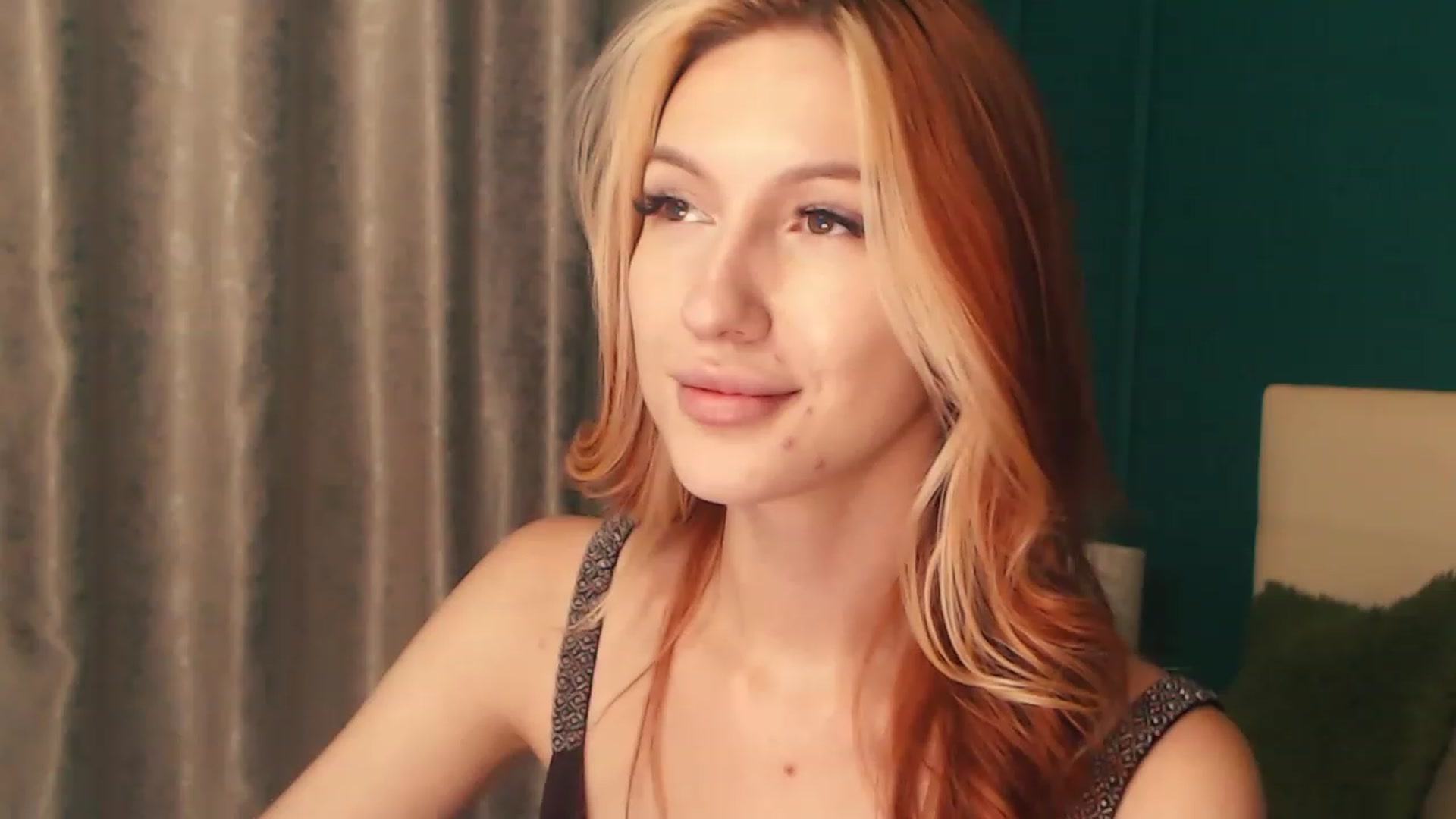 Gallery image thumbnail from LovelyGin's myfreecams stream on, 07/05/2023, 18:03 image 4 of 20