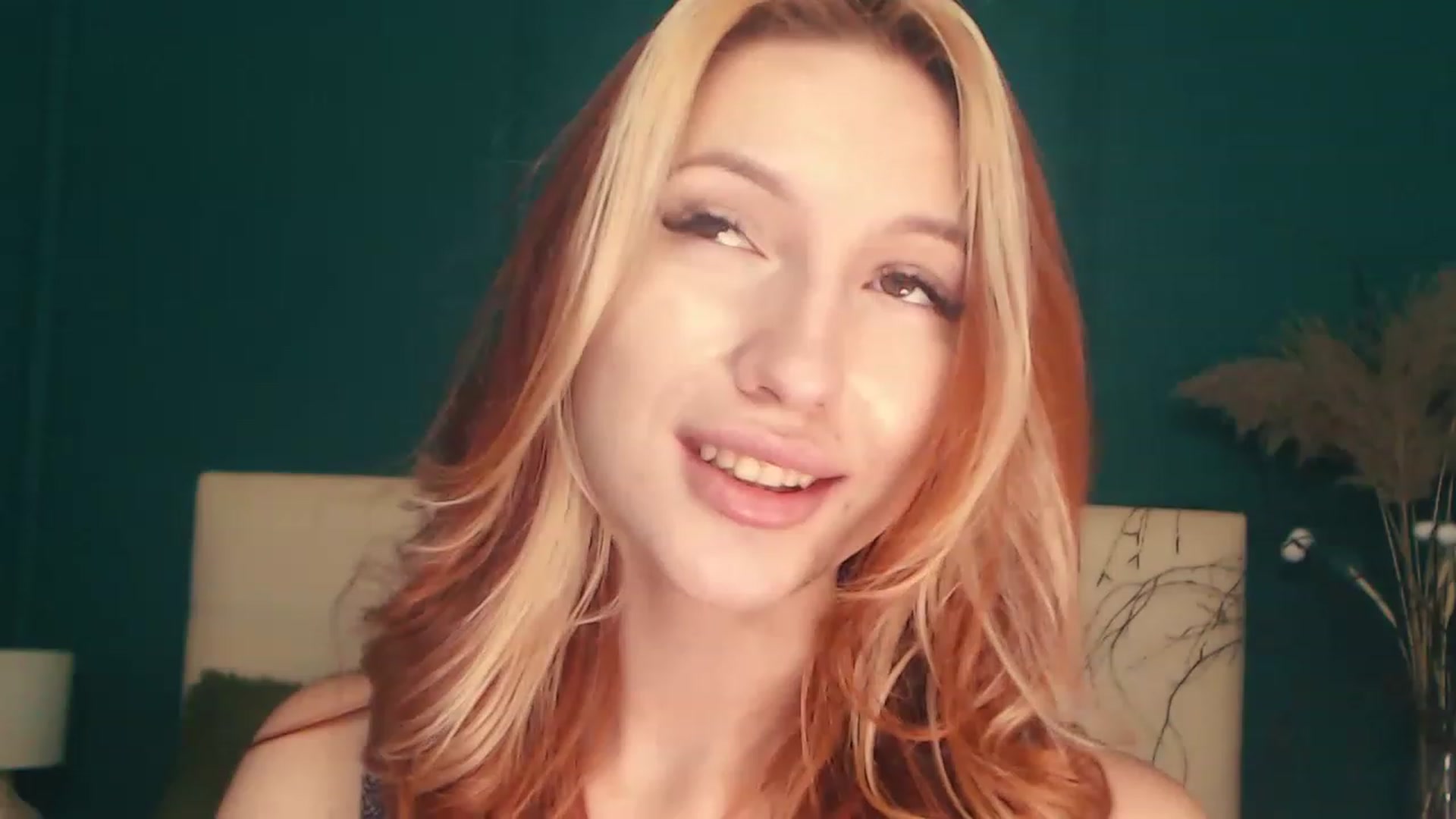 Gallery image thumbnail from LovelyGin's myfreecams stream on, 07/05/2023, 18:03 image 7 of 20