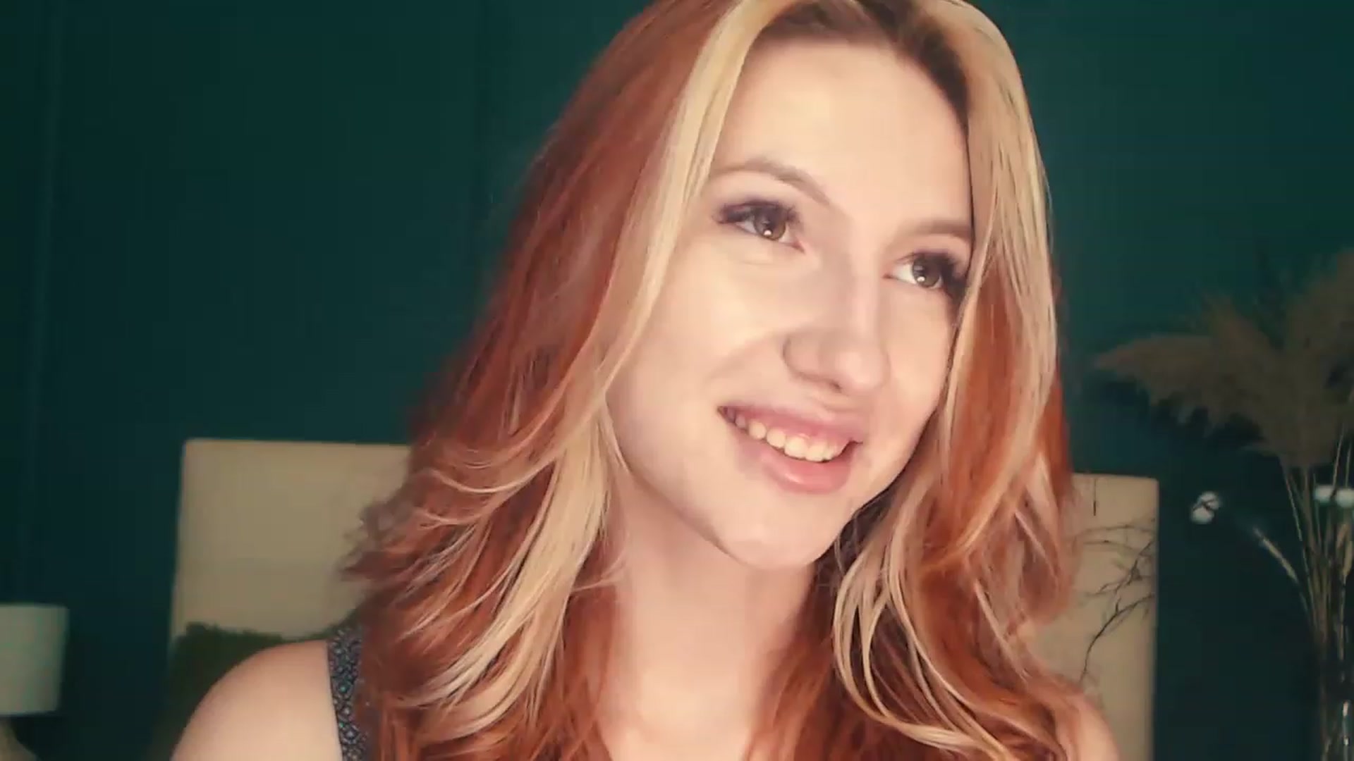 Gallery image thumbnail from LovelyGin's myfreecams stream on, 07/05/2023, 18:03 image 8 of 20