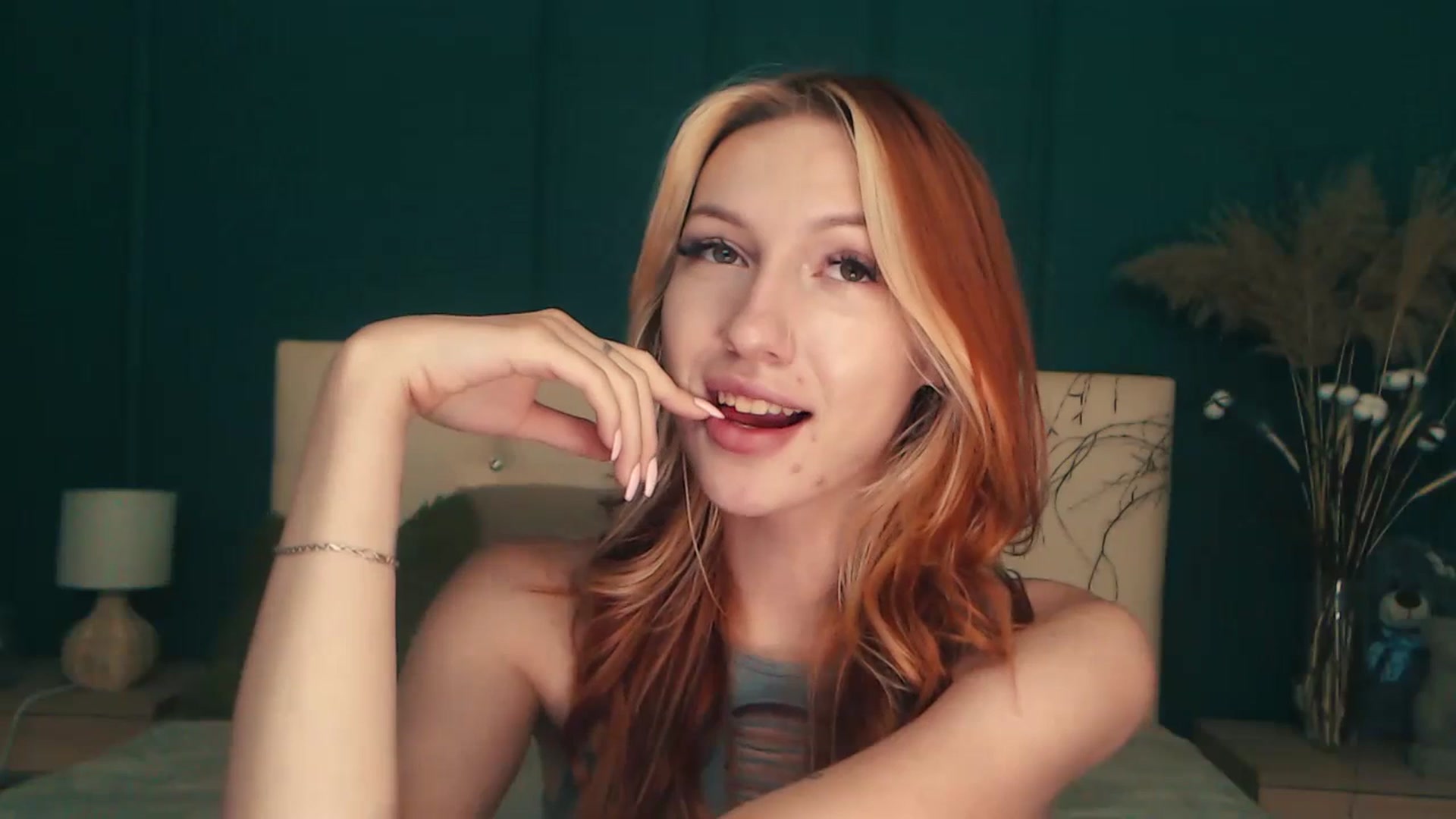 Gallery image thumbnail from LovelyGin's myfreecams stream on, 07/05/2023, 18:54 image 3 of 20