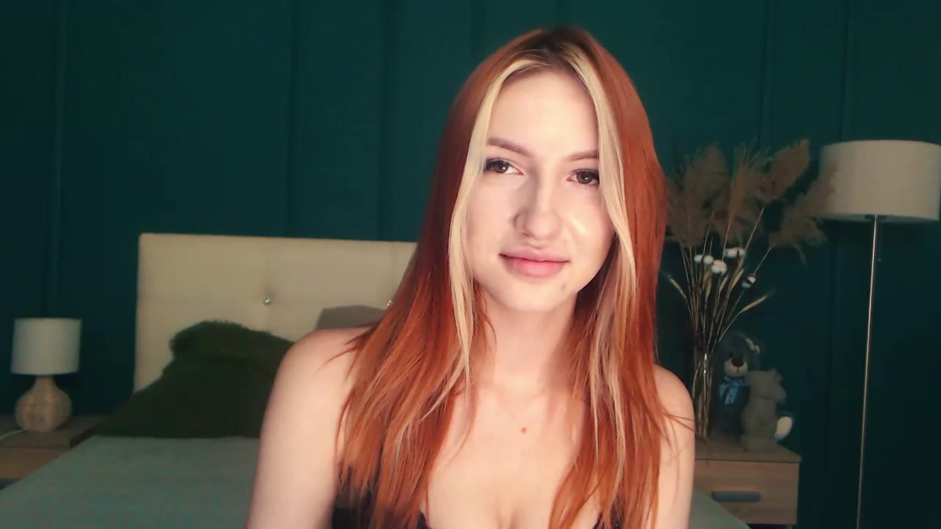 Gallery image thumbnail from LovelyGin's myfreecams stream on, 07/06/2023, 13:12 image 15 of 20