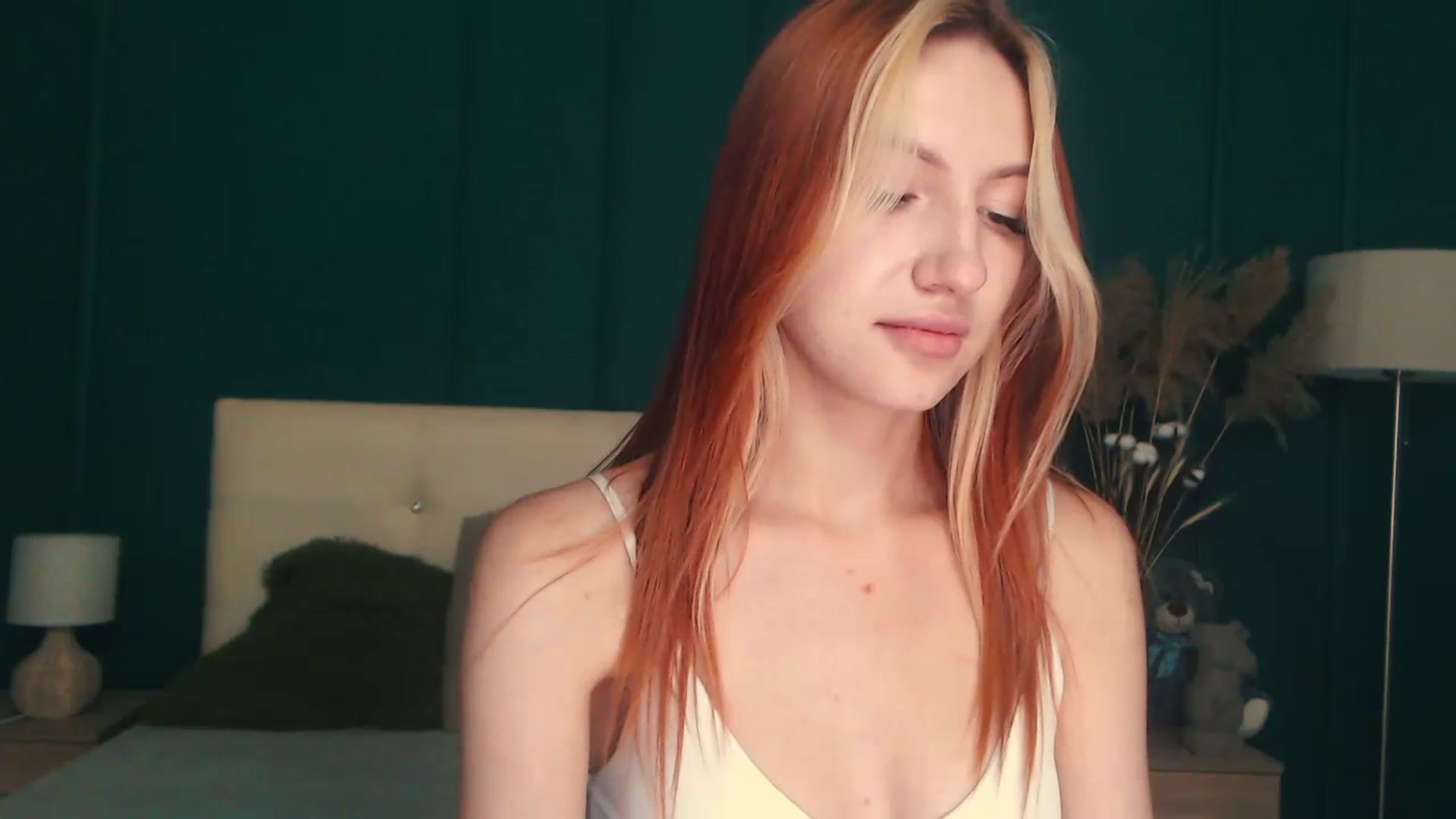 Gallery image thumbnail from LovelyGin's myfreecams stream on, 07/06/2023, 15:02 image 15 of 20