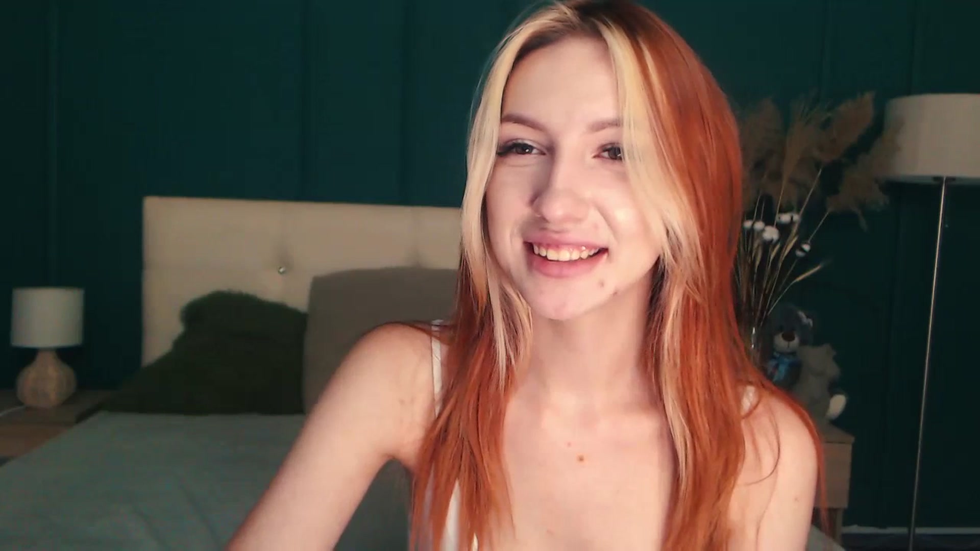 Gallery image thumbnail from LovelyGin's myfreecams stream on, 07/06/2023, 15:02 image 10 of 20