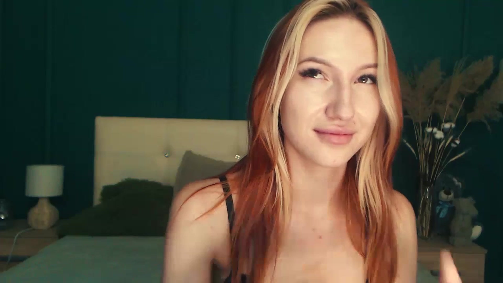 Gallery image thumbnail from LovelyGin's myfreecams stream on, 07/07/2023, 17:34 image 5 of 20