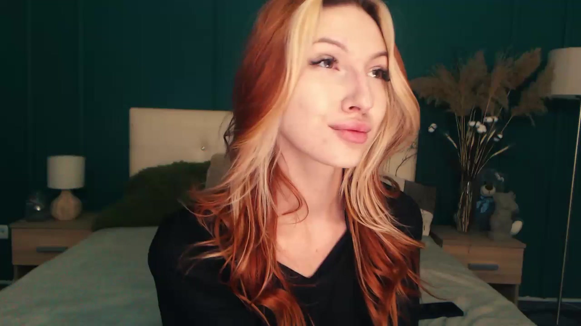 Gallery image thumbnail from LovelyGin's myfreecams stream on, 07/18/2023, 14:15 image 1 of 20