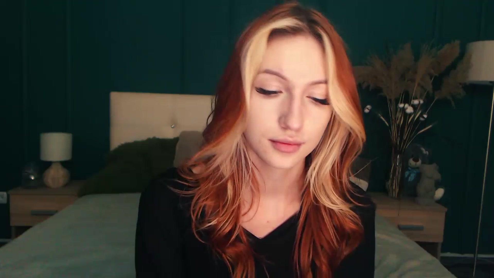 Gallery image thumbnail from LovelyGin's myfreecams stream on, 07/18/2023, 14:15 image 8 of 20