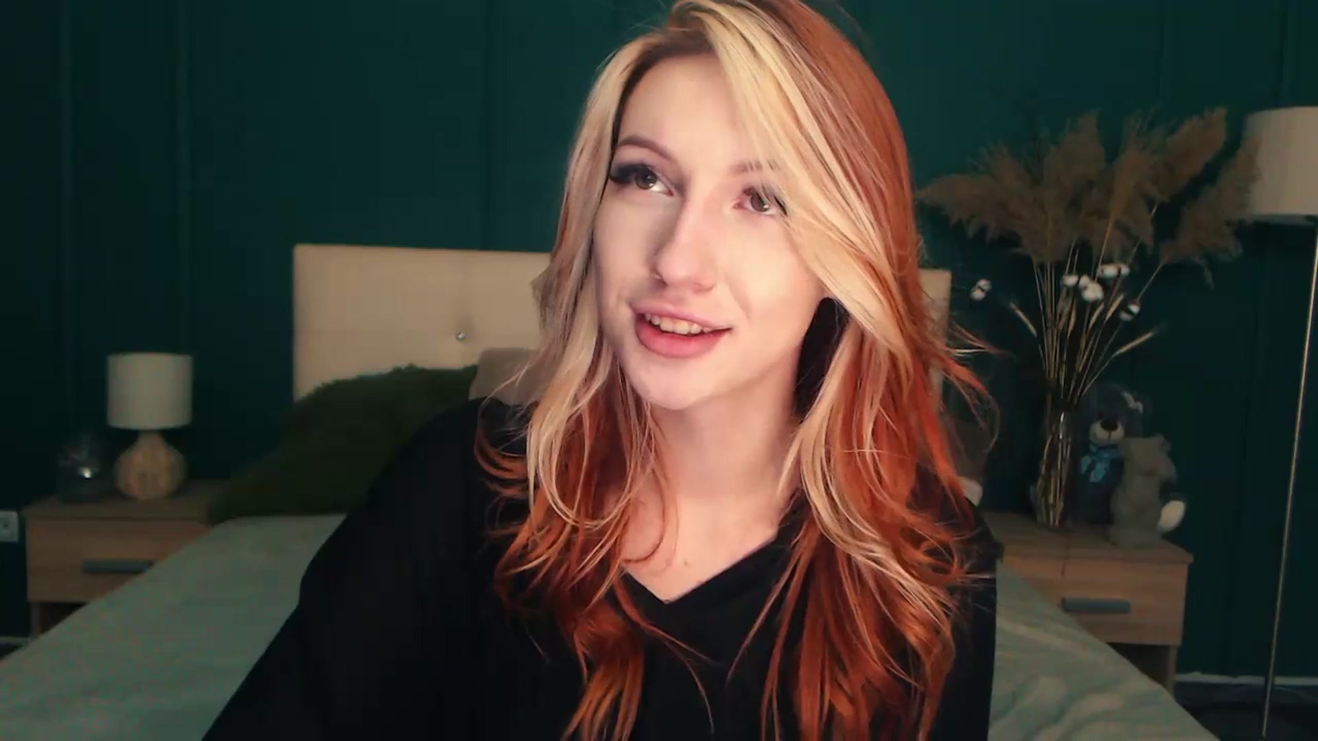 Gallery image thumbnail from LovelyGin's myfreecams stream on, 07/18/2023, 14:15 image 14 of 20