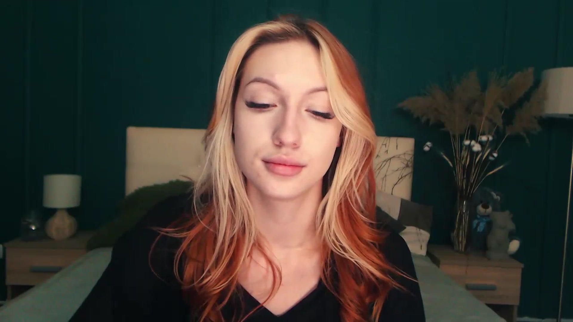 Gallery image thumbnail from LovelyGin's myfreecams stream on, 07/18/2023, 14:58 image 8 of 20