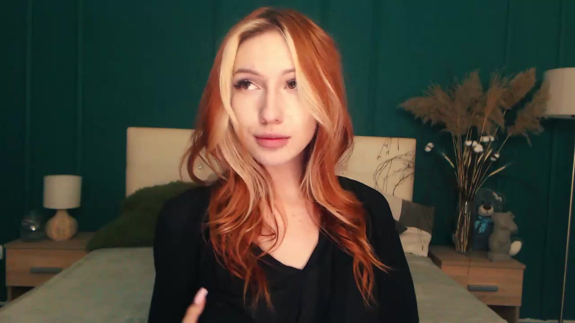 Gallery image thumbnail from LovelyGin's myfreecams stream on, 07/18/2023, 14:58 image 1 of 20