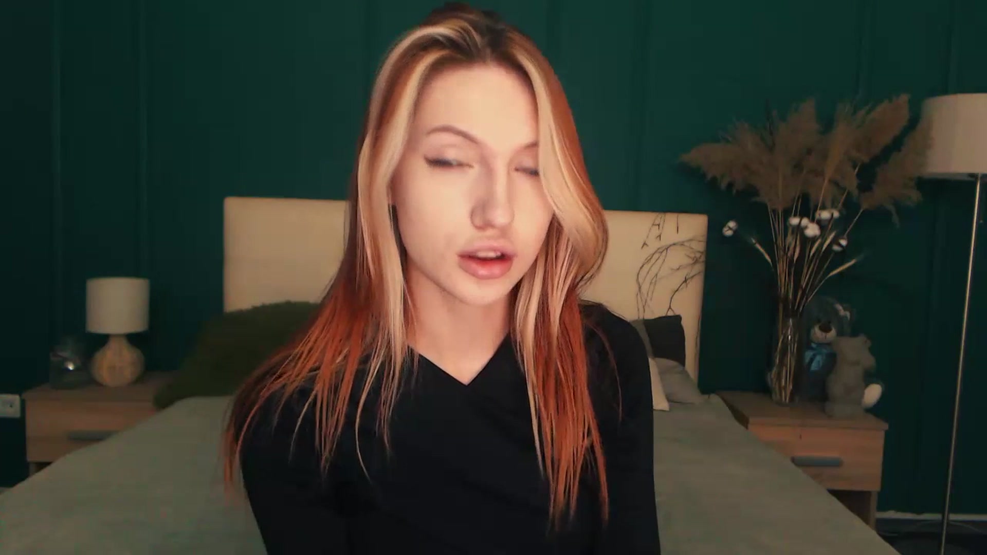 Gallery image thumbnail from LovelyGin's myfreecams stream on, 07/19/2023, 13:47 image 3 of 20