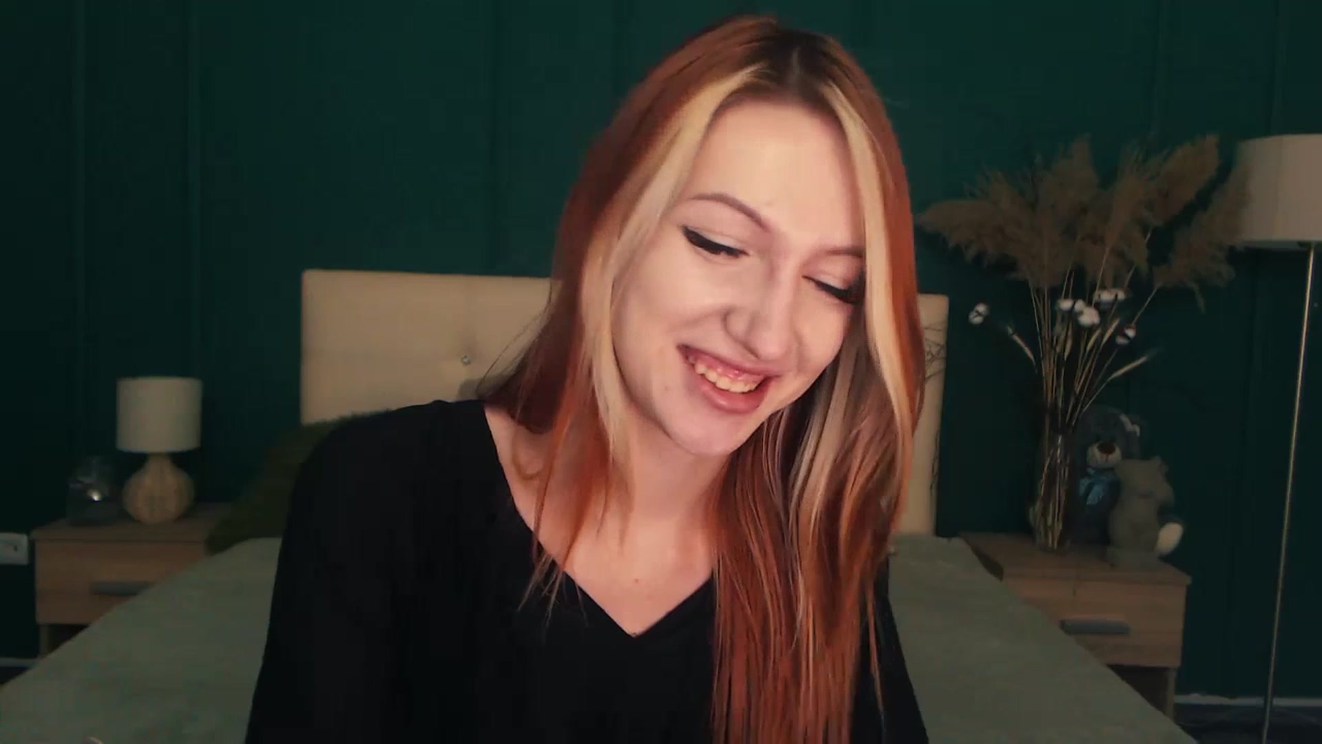 Gallery image thumbnail from LovelyGin's myfreecams stream on, 07/19/2023, 18:06 image 14 of 20