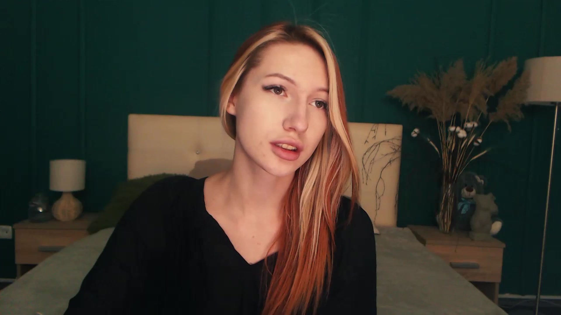 Gallery image thumbnail from LovelyGin's myfreecams stream on, 07/19/2023, 18:06 image 1 of 20