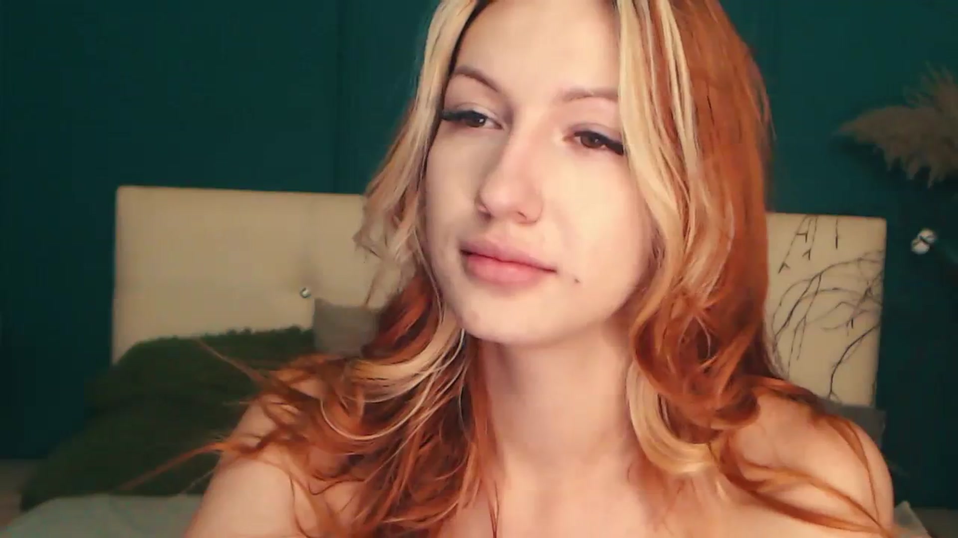 Gallery image thumbnail from LovelyGin's myfreecams stream on, 07/26/2023, 13:27 image 17 of 20