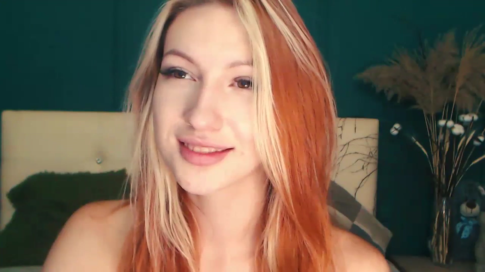Gallery image thumbnail from LovelyGin's myfreecams stream on, 07/27/2023, 15:35 image 11 of 20