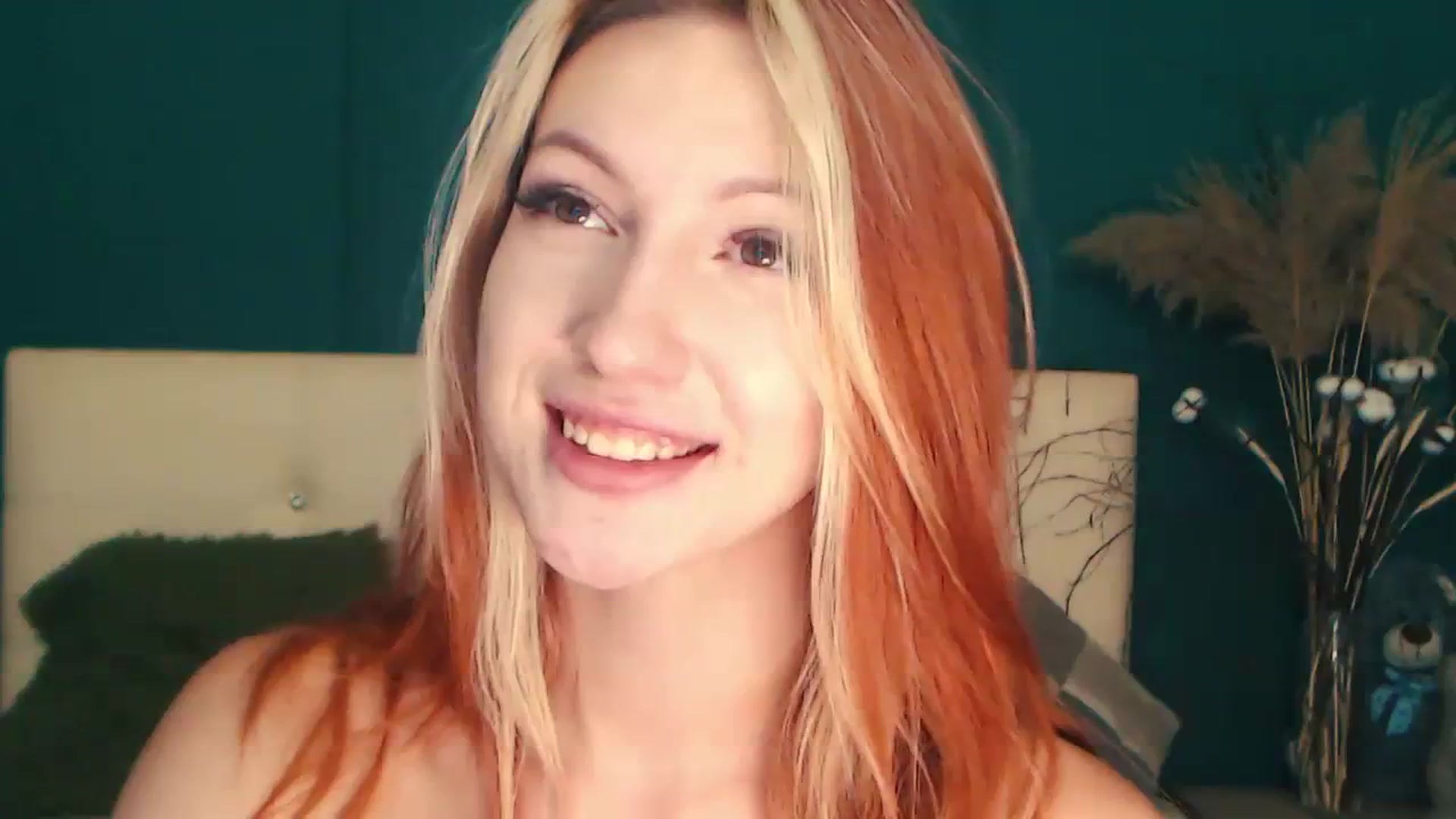 Gallery image thumbnail from LovelyGin's myfreecams stream on, 07/27/2023, 15:35 image 1 of 20
