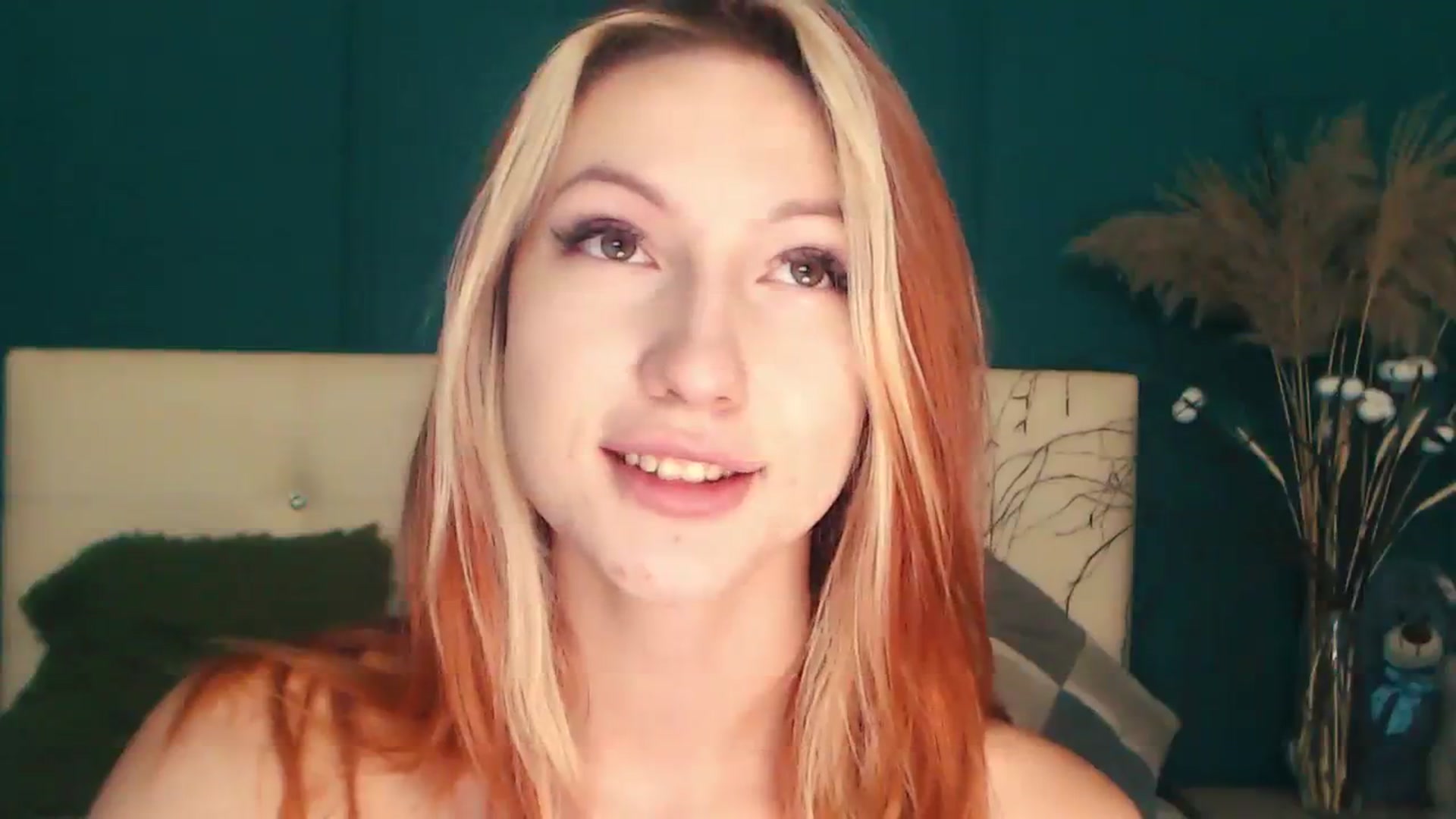 Gallery image thumbnail from LovelyGin's myfreecams stream on, 07/27/2023, 15:35 image 3 of 20