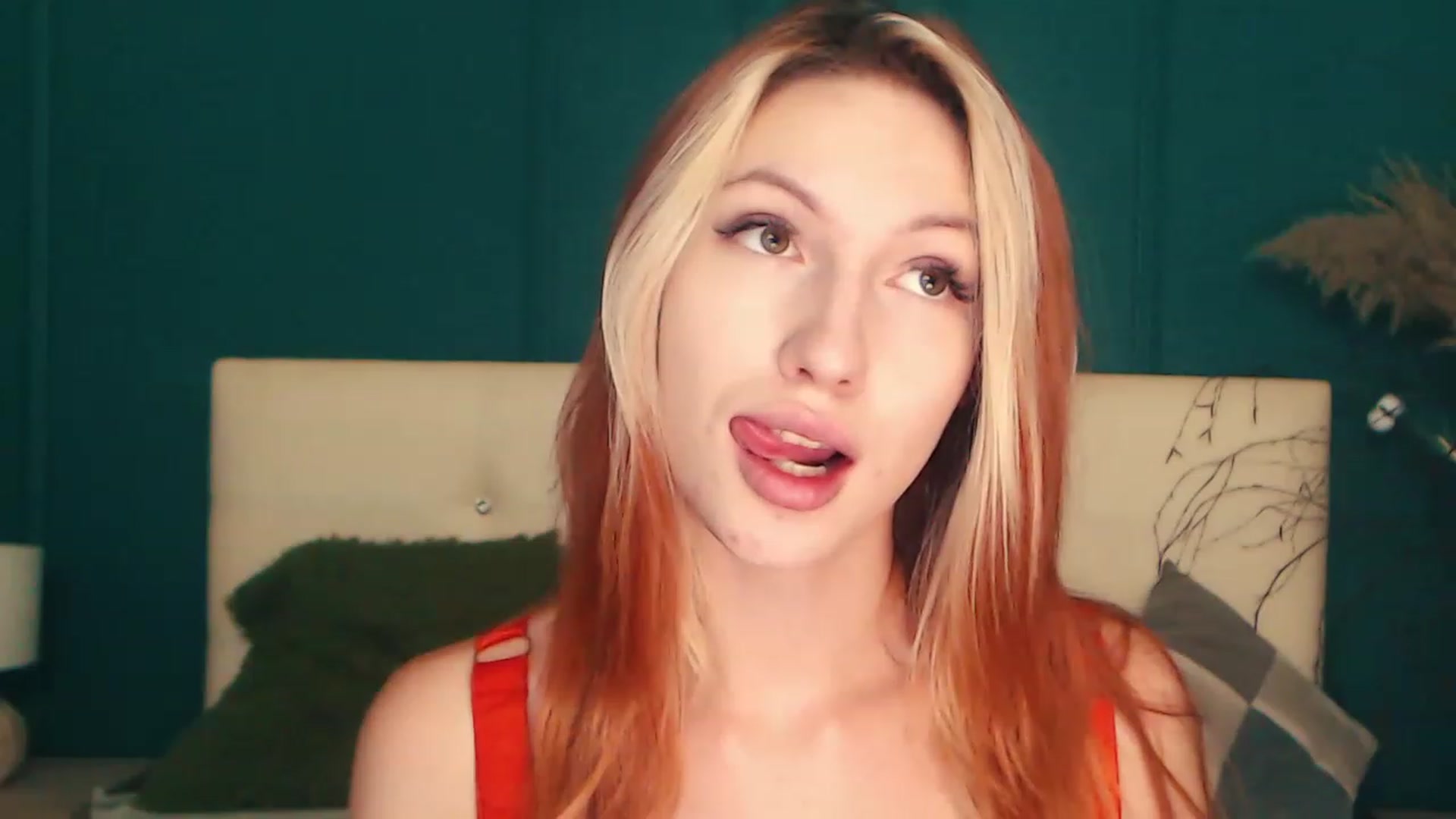 Gallery image thumbnail from LovelyGin's myfreecams stream on, 07/27/2023, 16:02 image 8 of 20