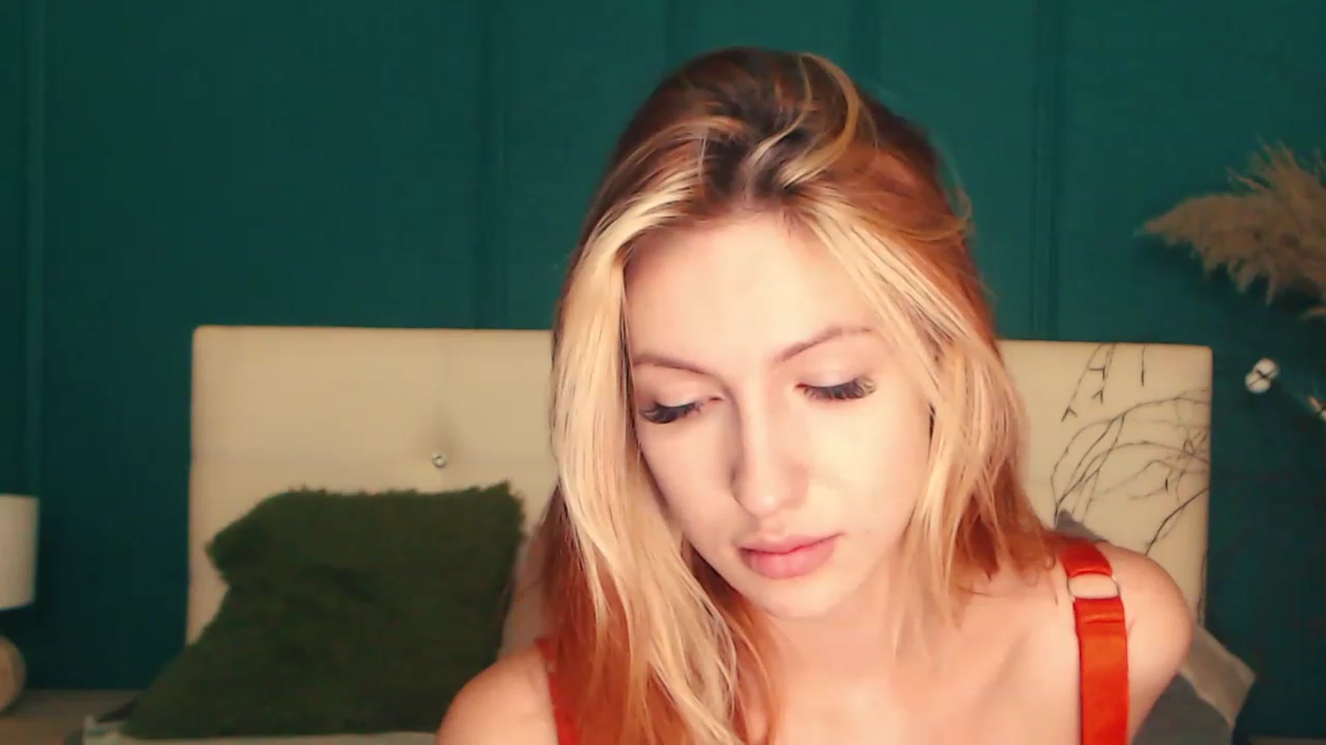 Gallery image thumbnail from LovelyGin's myfreecams stream on, 07/27/2023, 16:02 image 13 of 20