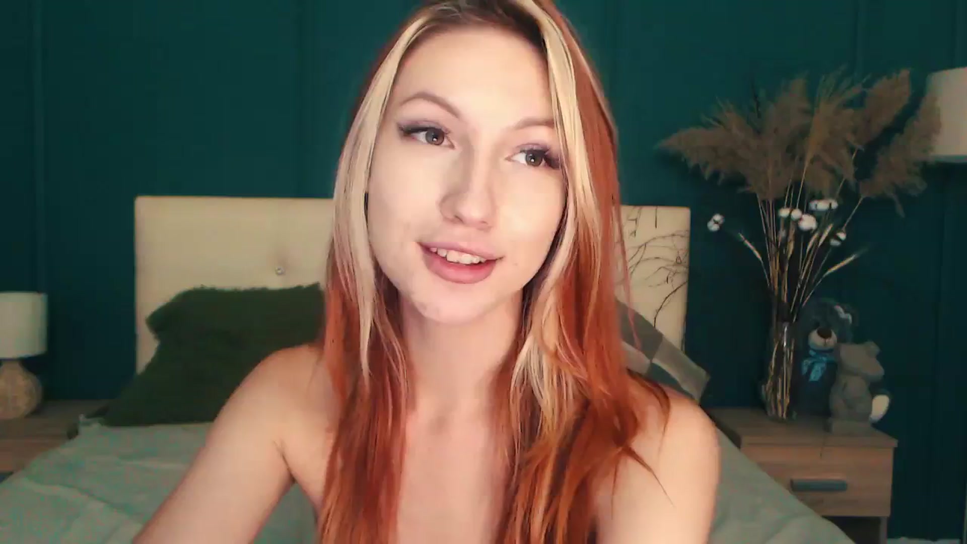 Gallery image thumbnail from LovelyGin's myfreecams stream on, 07/27/2023, 18:19 image 11 of 20