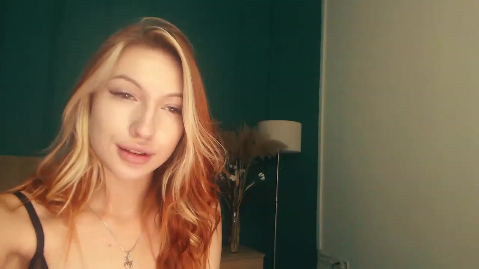 Gallery image thumbnail from LovelyGin's myfreecams stream on, 08/01/2023, 14:27 image 18 of 20