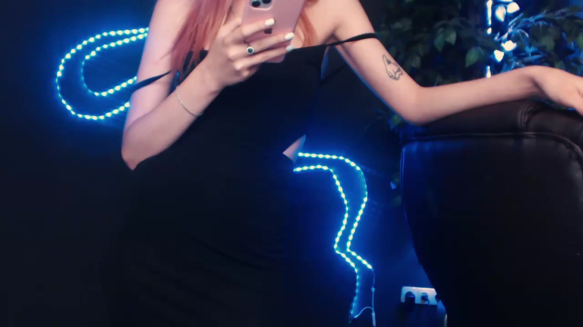 Gallery image thumbnail from LovelyGin's myfreecams stream on, 08/04/2023, 13:09 image 13 of 20