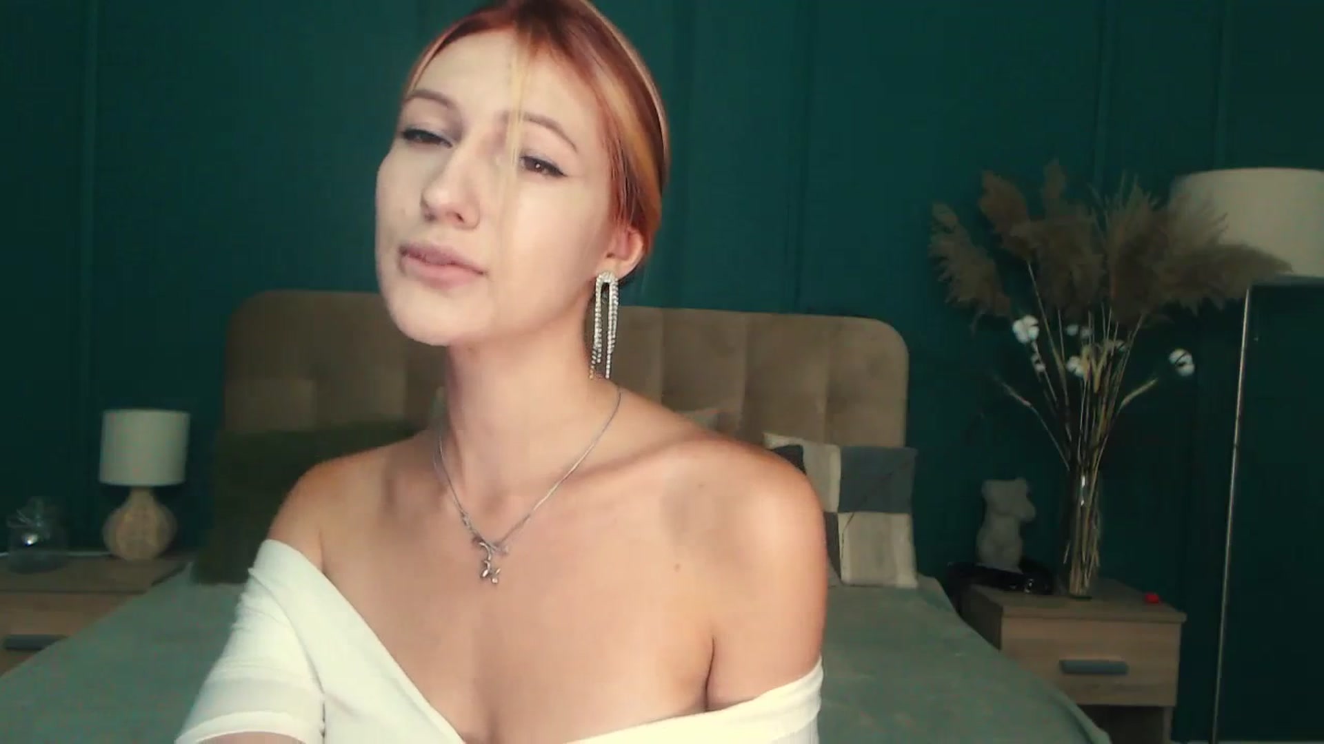 Gallery image thumbnail from LovelyGin's myfreecams stream on, 08/11/2023, 13:39 image 17 of 20