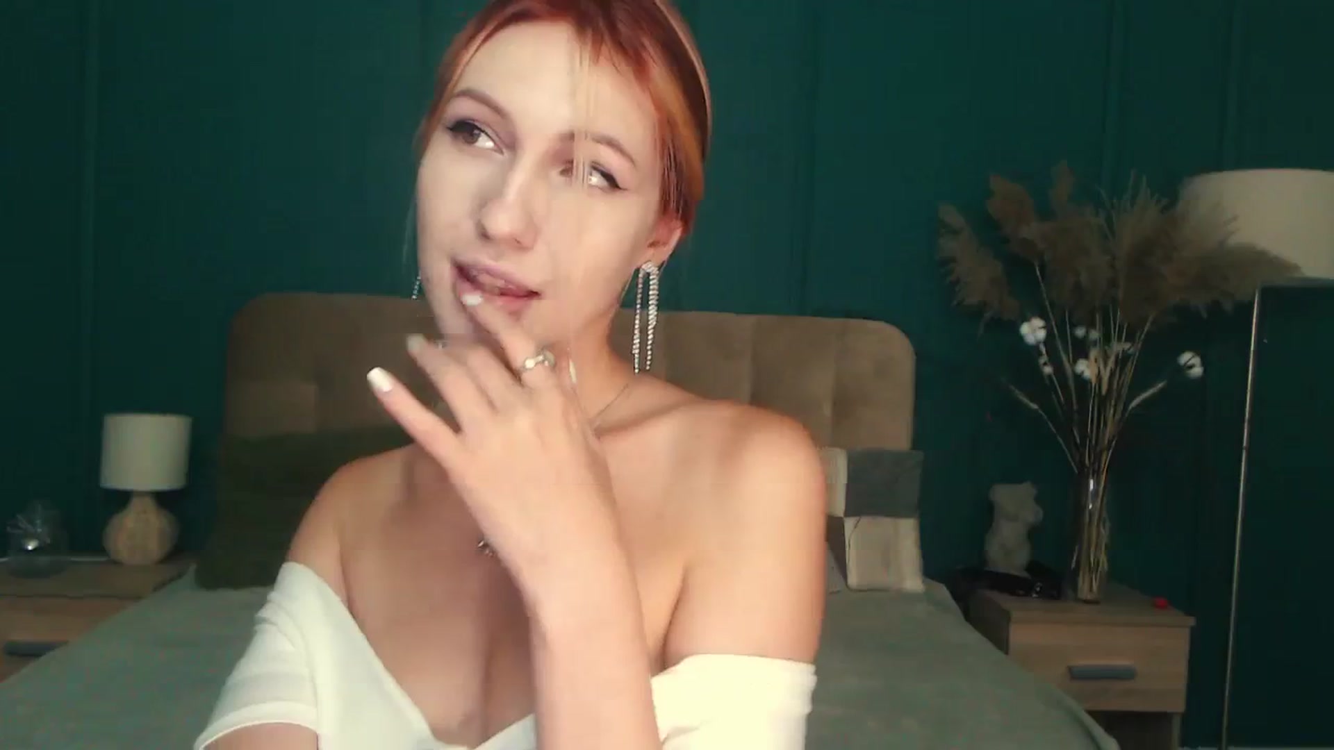 Gallery image thumbnail from LovelyGin's myfreecams stream on, 08/11/2023, 13:39 image 19 of 20