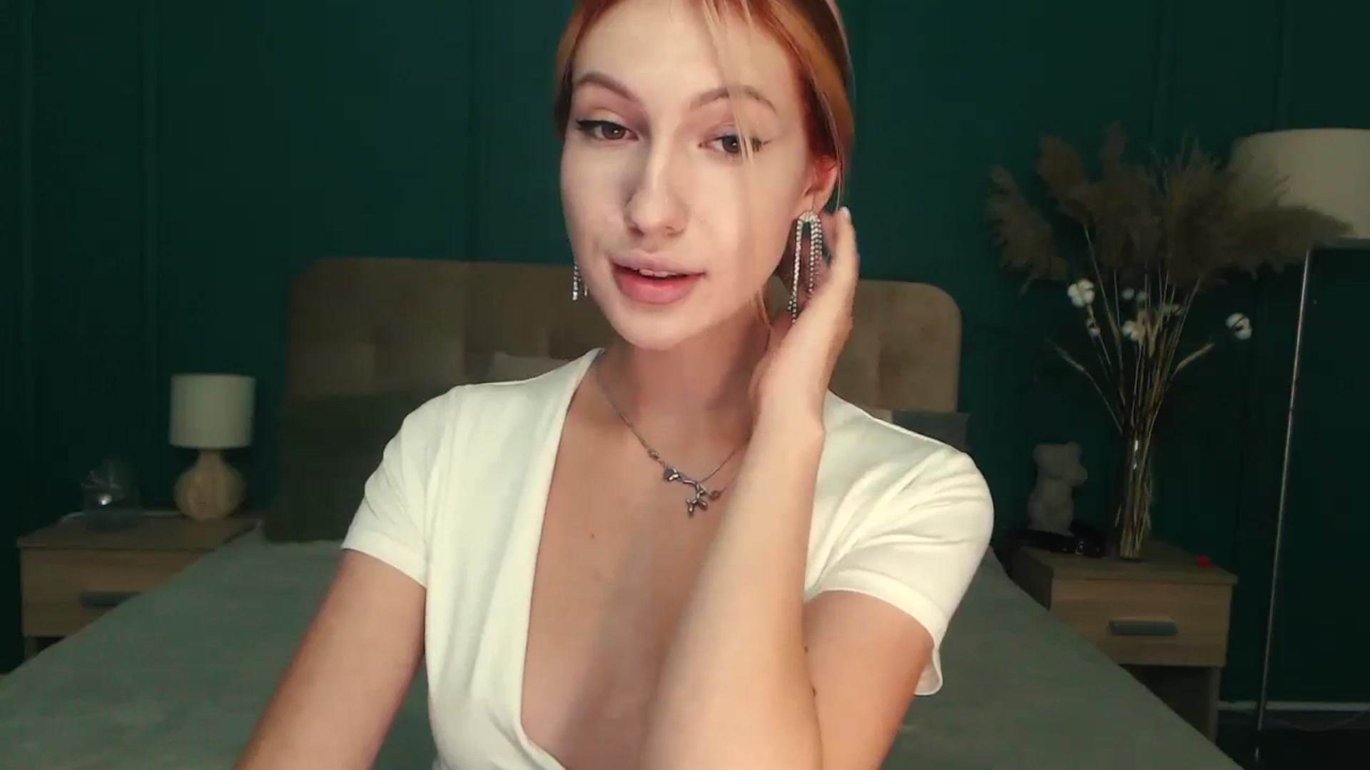 Gallery image thumbnail from LovelyGin's myfreecams stream on, 08/11/2023, 13:39 image 4 of 20