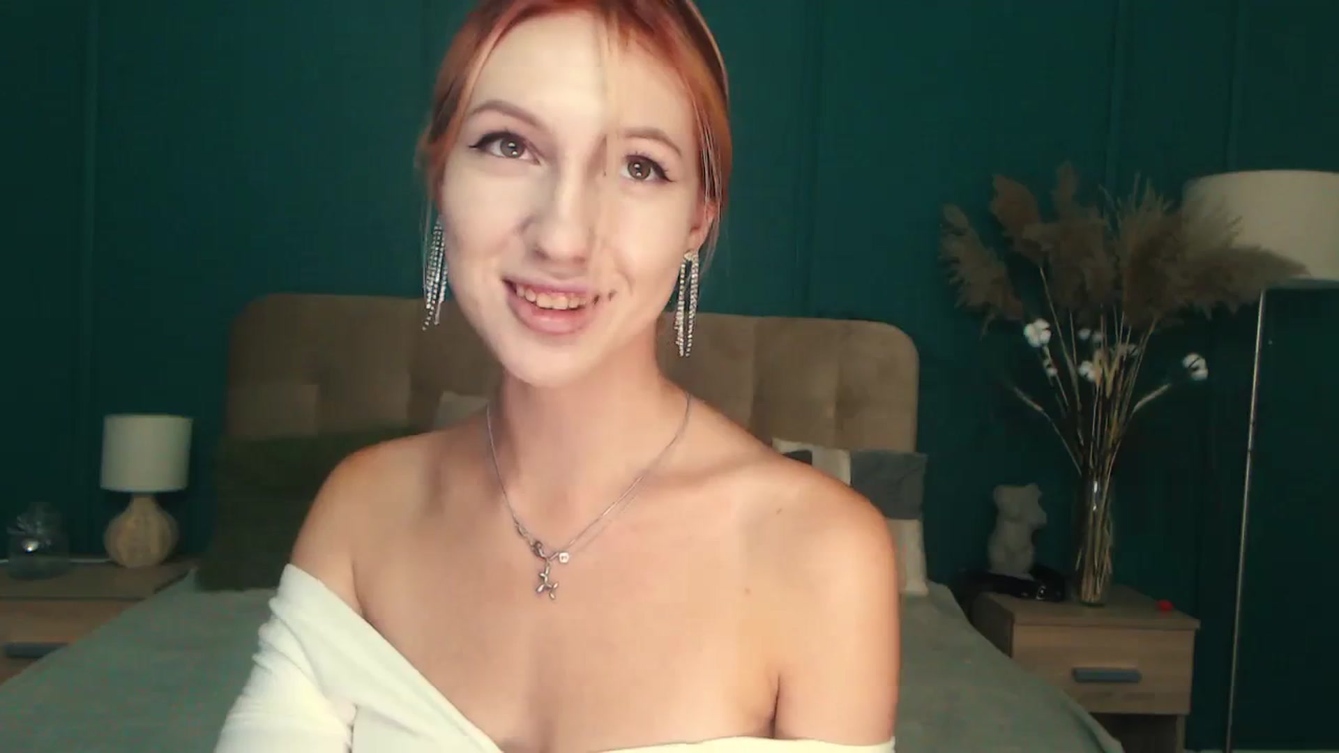 Gallery image thumbnail from LovelyGin's myfreecams stream on, 08/11/2023, 13:39 image 18 of 20