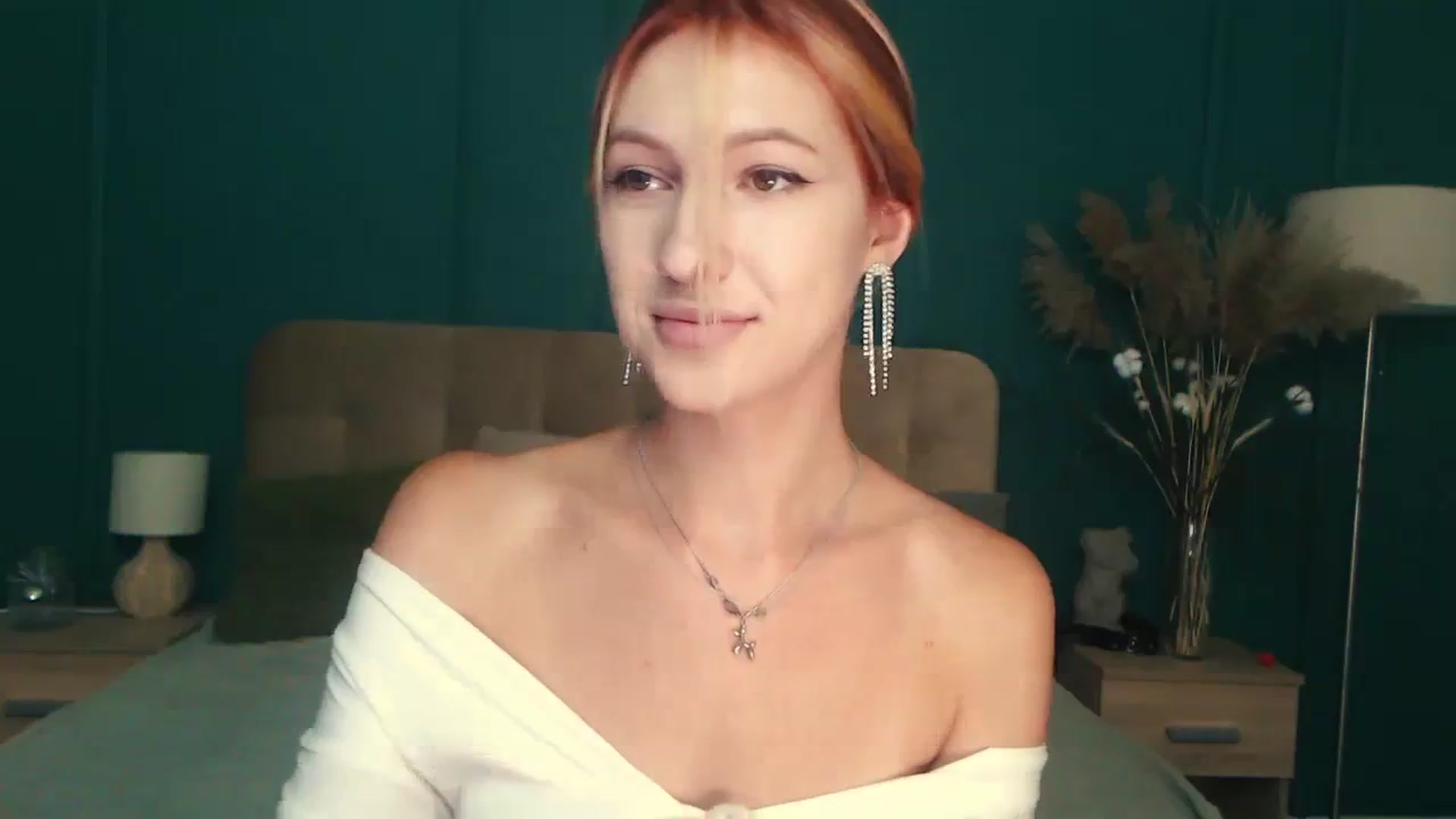 Gallery image thumbnail from LovelyGin's myfreecams stream on, 08/11/2023, 13:39 image 12 of 20