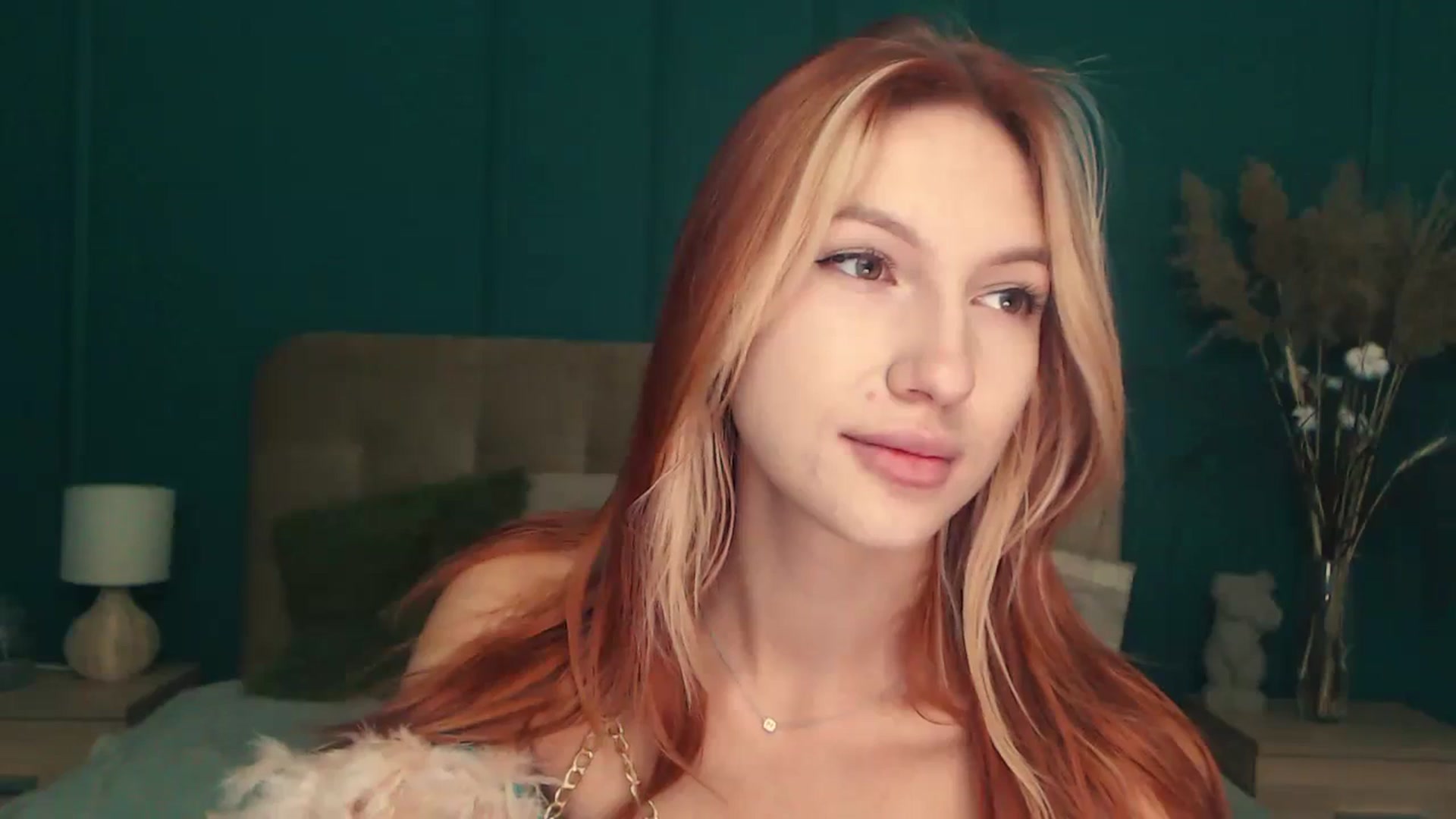 Gallery image thumbnail from LovelyGin's myfreecams stream on, 08/30/2023, 14:32 image 2 of 20