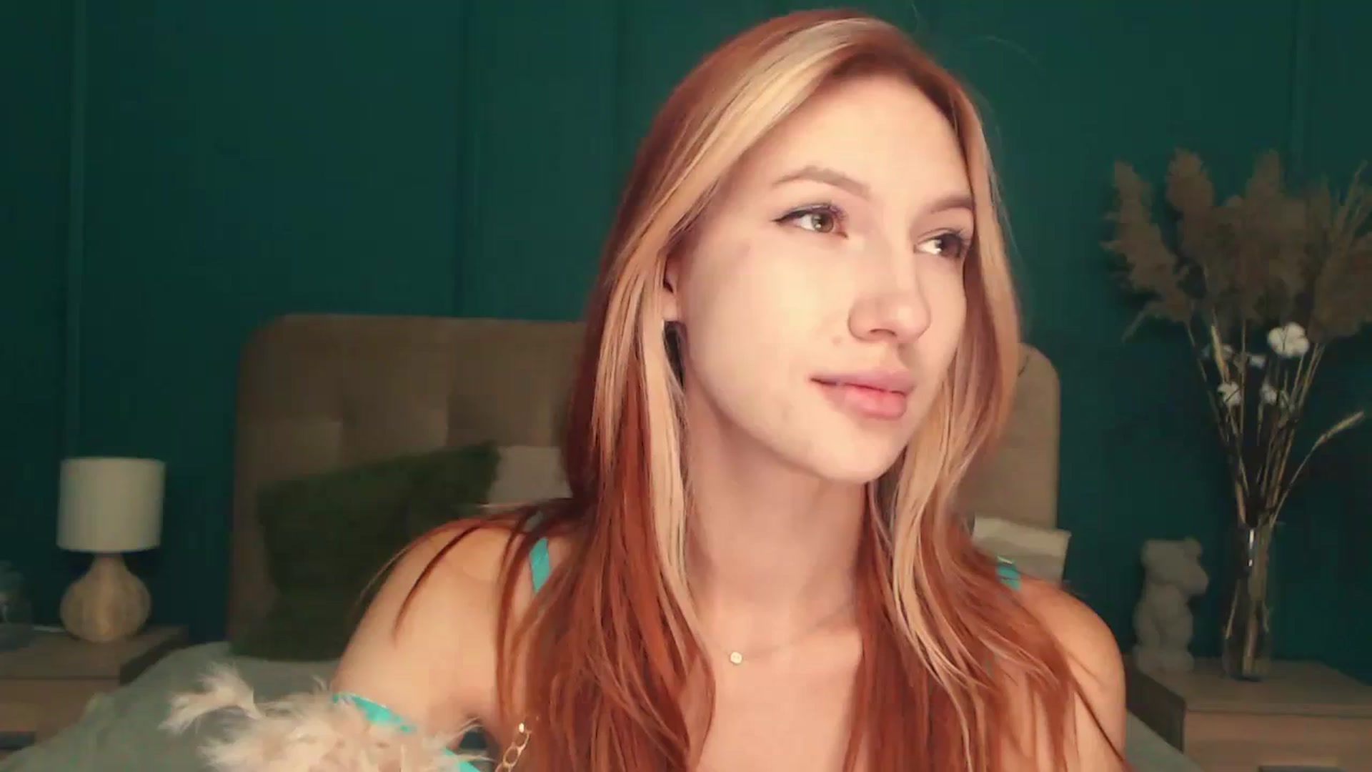 Gallery image thumbnail from LovelyGin's myfreecams stream on, 08/30/2023, 14:32 image 3 of 20