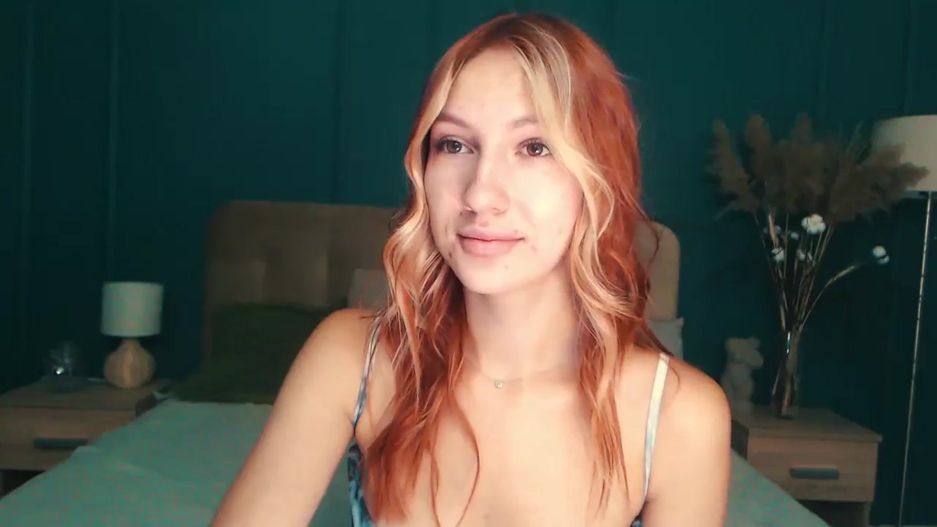 Gallery image thumbnail from LovelyGin's myfreecams stream on, 09/01/2023, 13:25 image 17 of 20